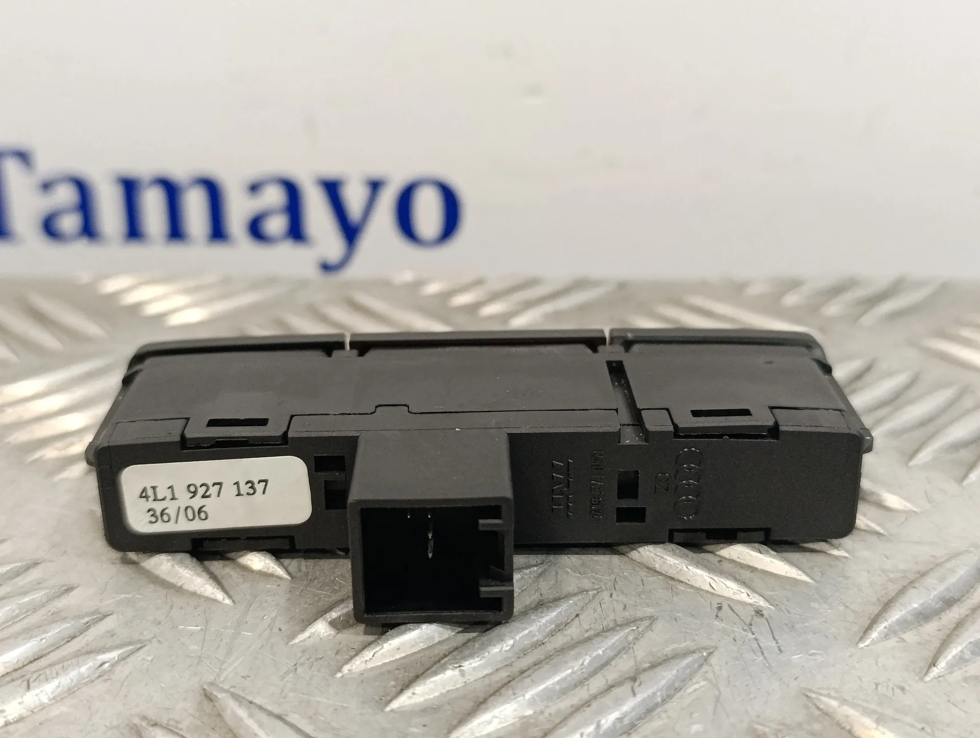 Warning para Audi Q7 (4L)