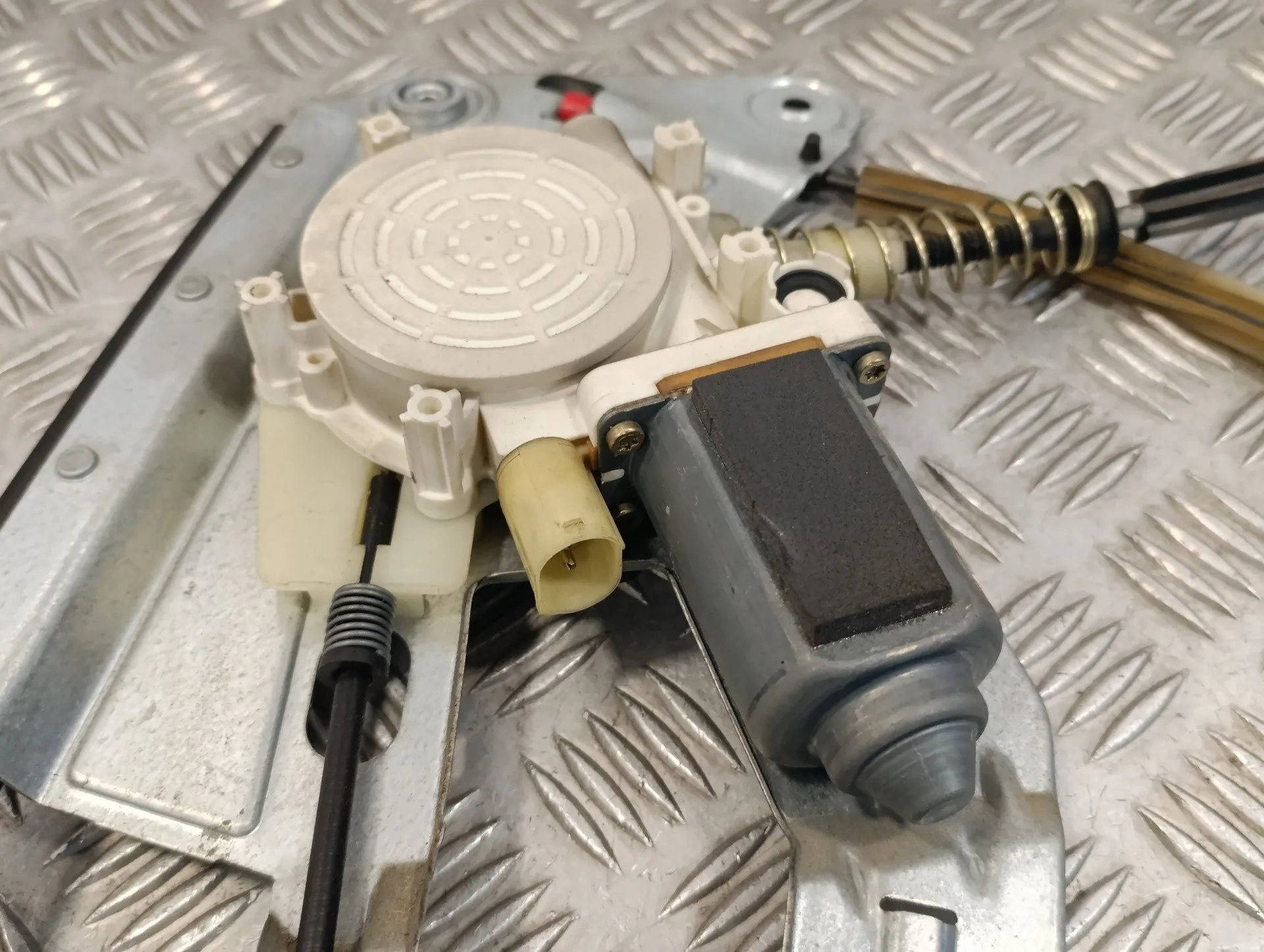 Elevalunas Delantero Izquierdo para Bmw Serie 5 Berlina (E39)