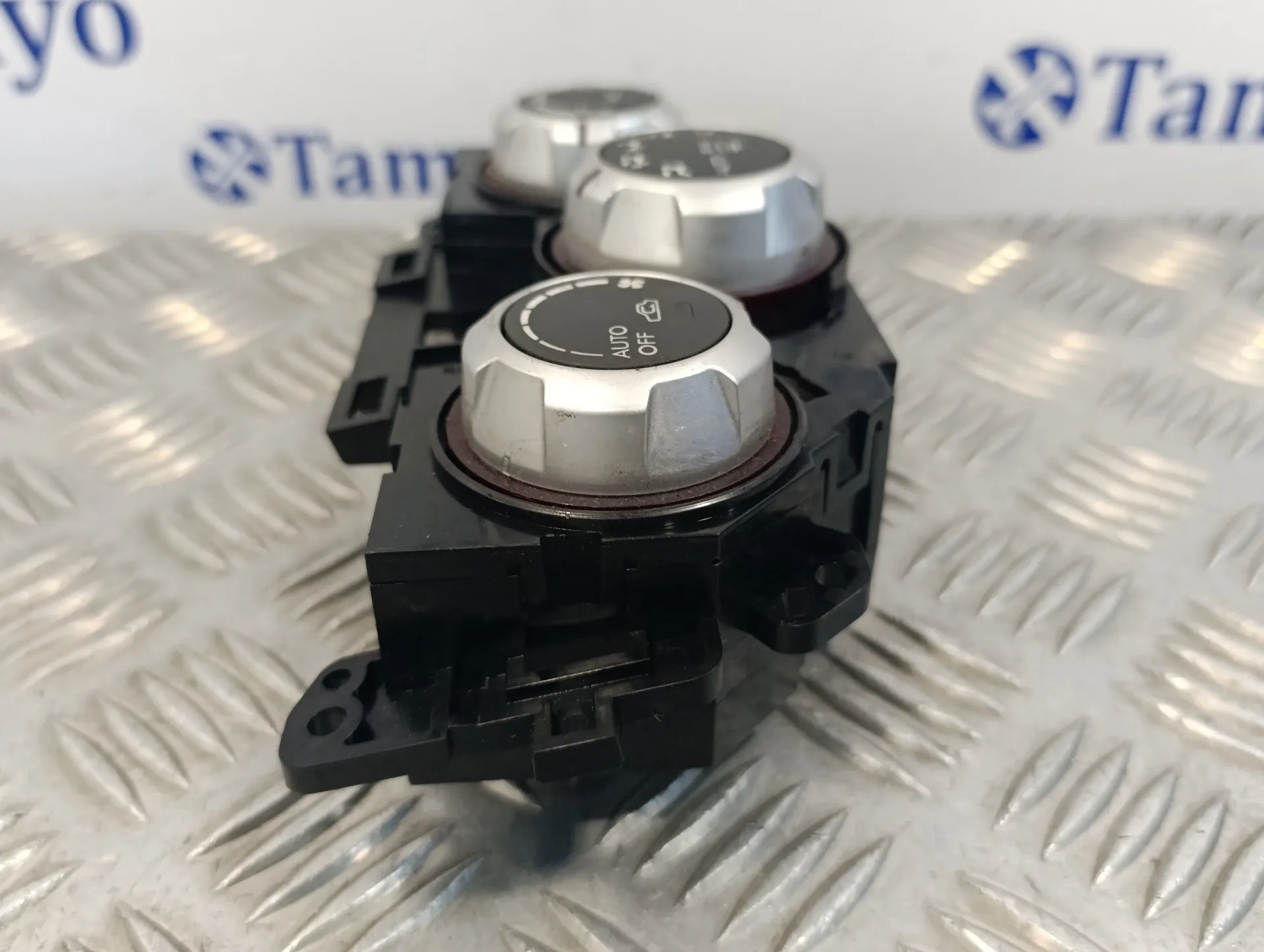 Mando Climatizador para Subaru Impreza G12
