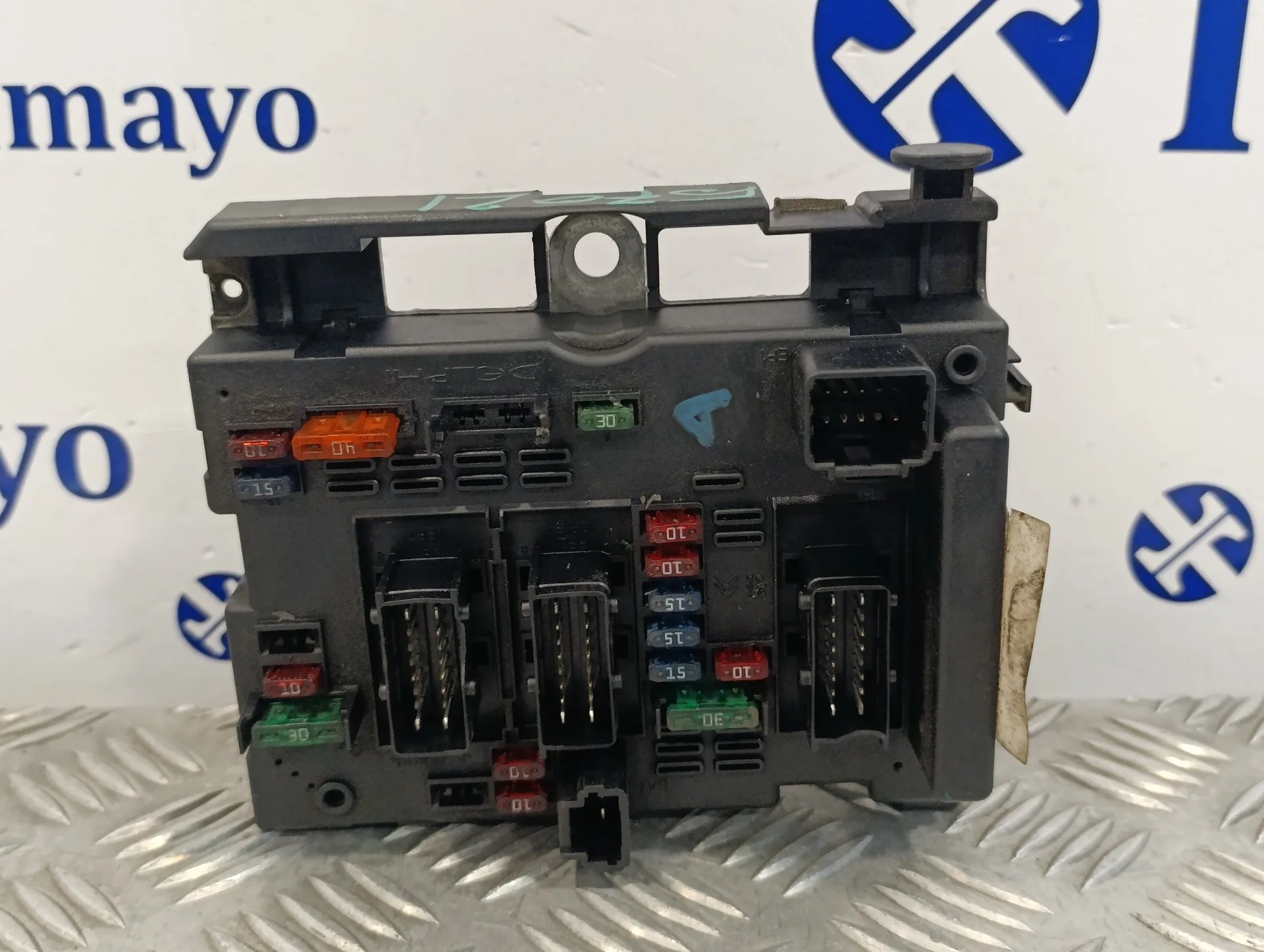 Caja Reles / Fusibles para Peugeot 307 (S1)