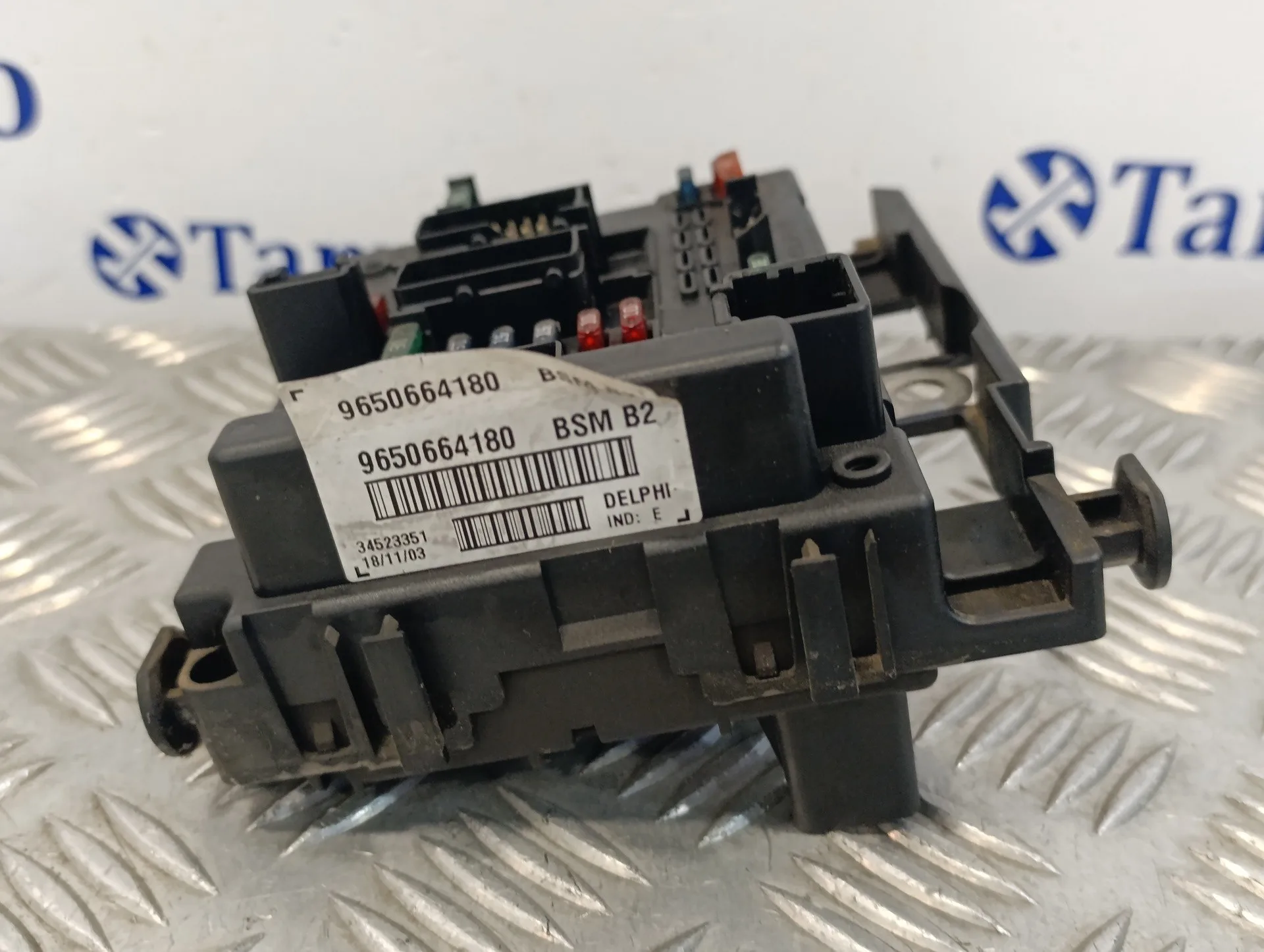Caja Reles / Fusibles para Peugeot 307 (S1)