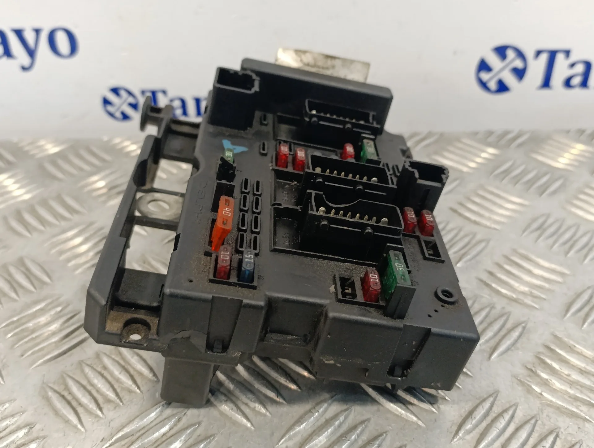 Caja Reles / Fusibles para Peugeot 307 (S1)