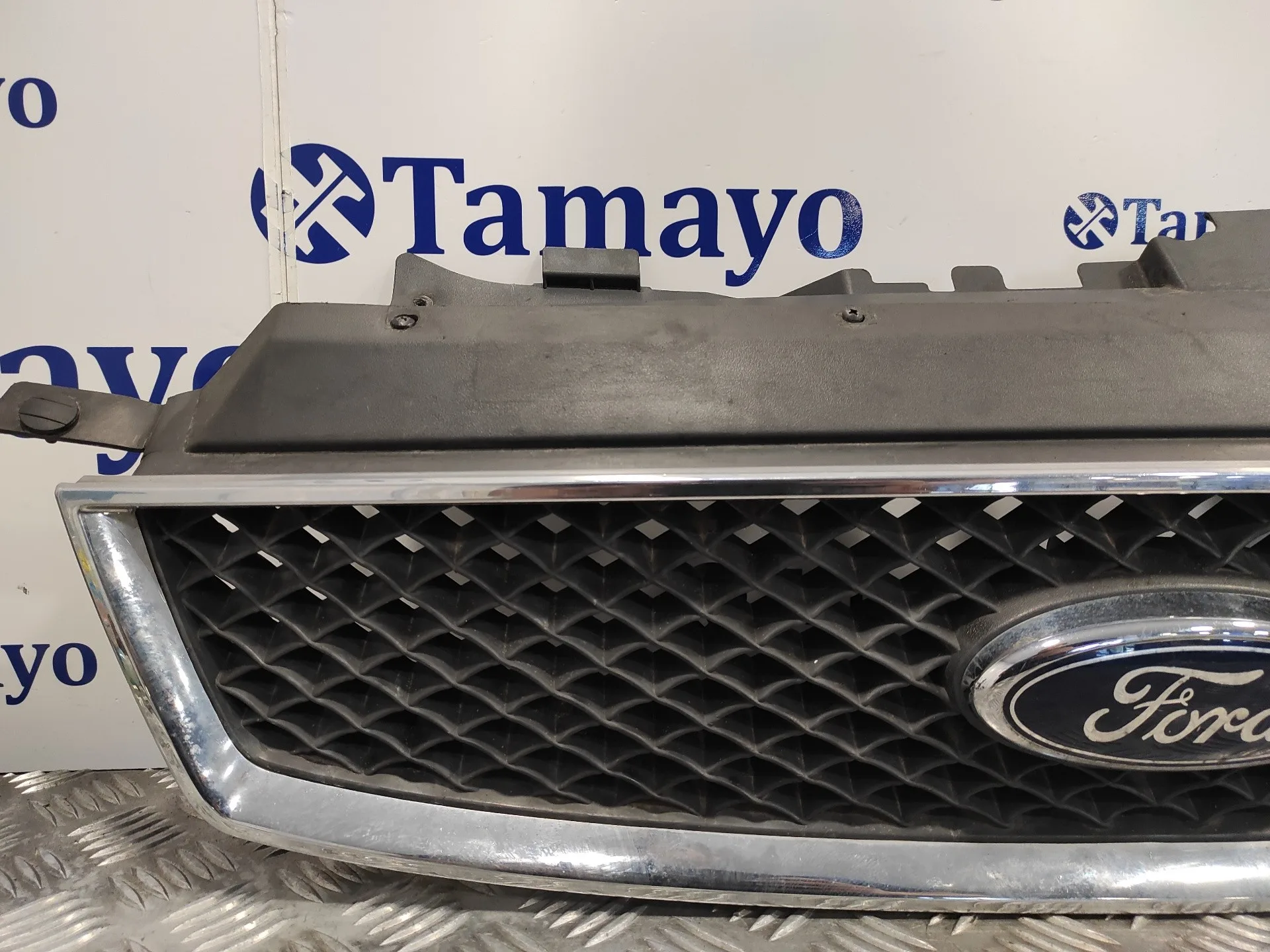 Rejilla Delantera para Ford Focus C-Max (Cap)