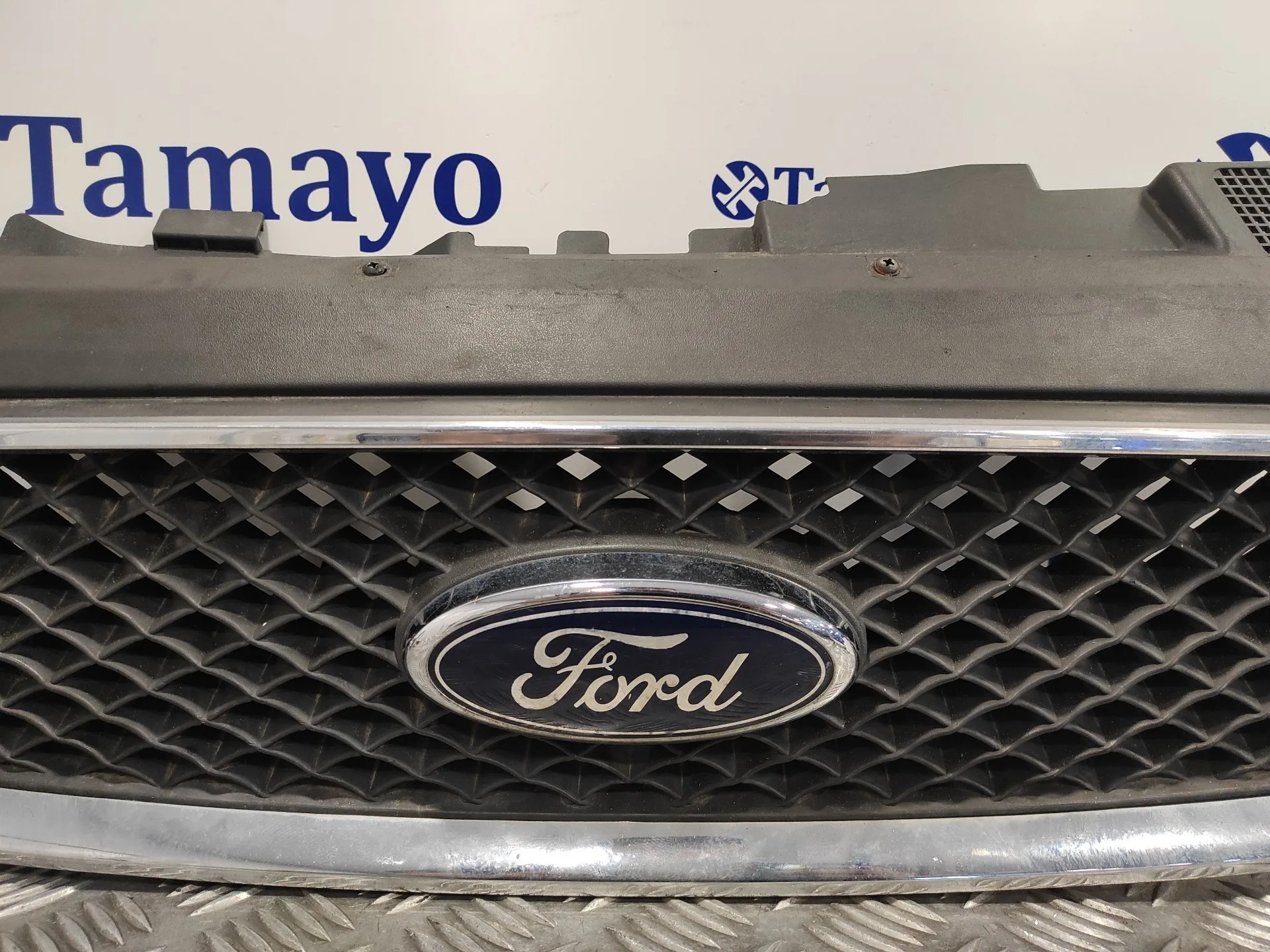 Rejilla Delantera para Ford Focus C-Max (Cap)
