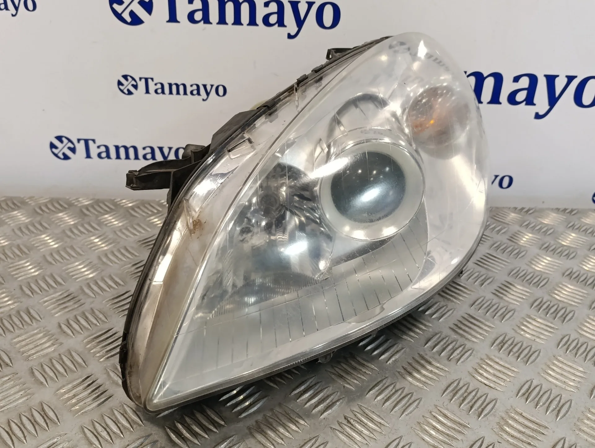 Faro Izquierdo para Mercedes-Benz Clase B (W245)