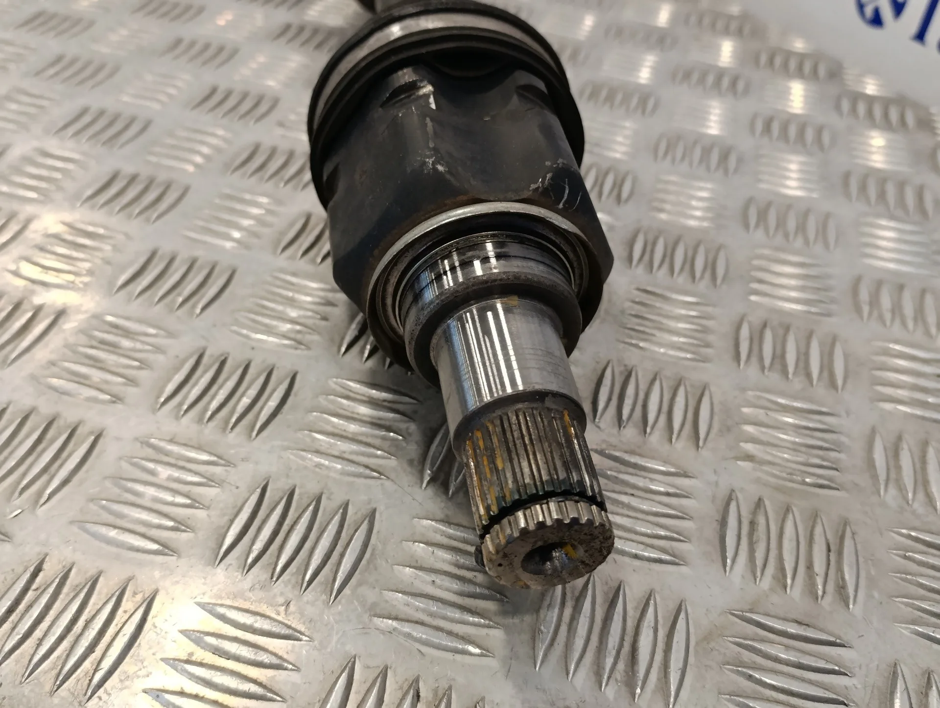 Transmision Delantera Izquierda para Toyota Prius (Nhw30)