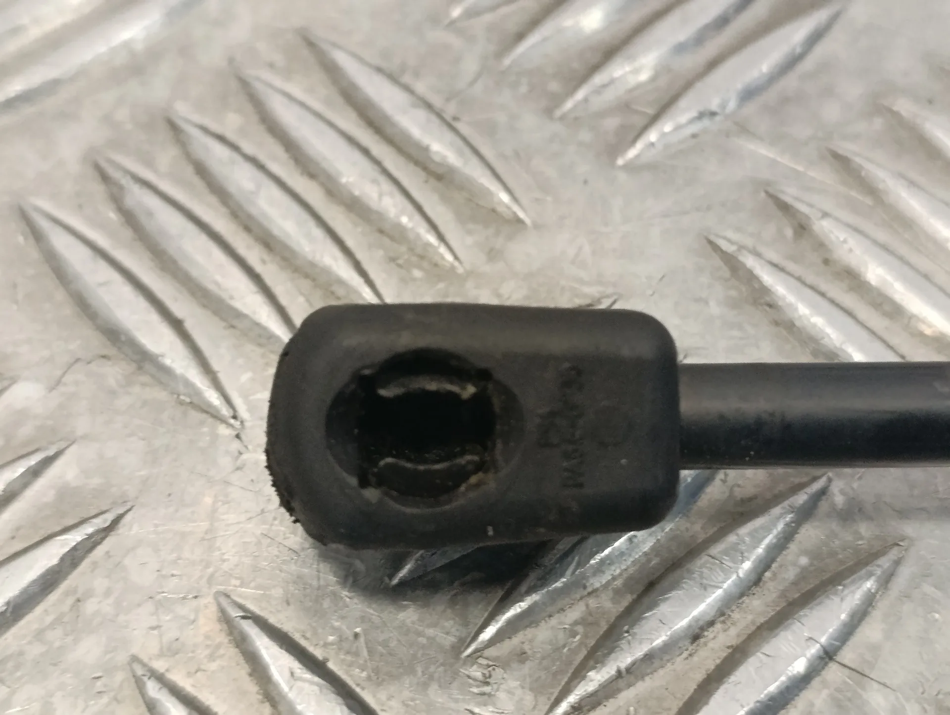 Amortiguadores Capo para Audi Q7 (4L)