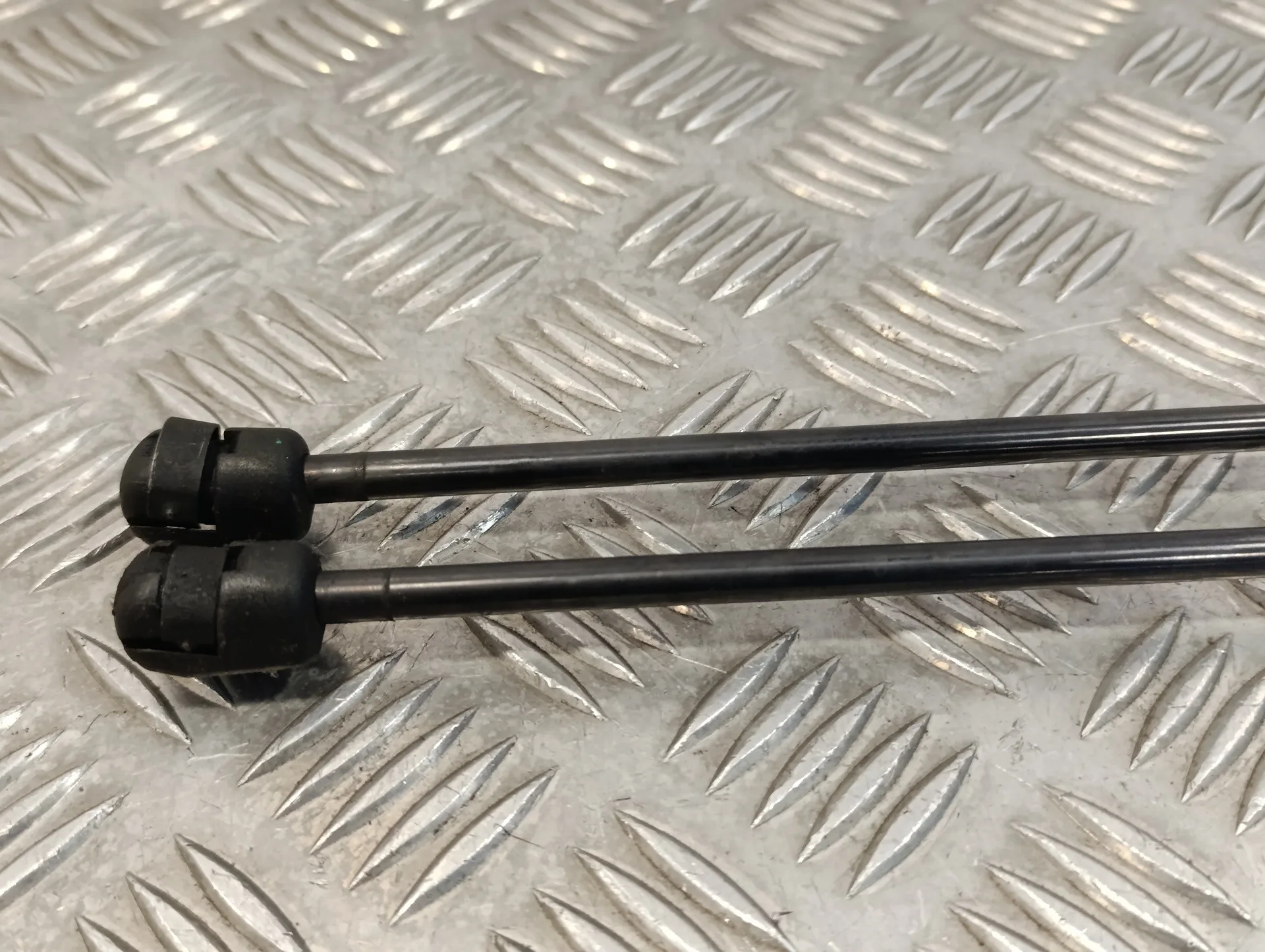 Amortiguadores Maletero / Porton para Audi Q7 (4L)