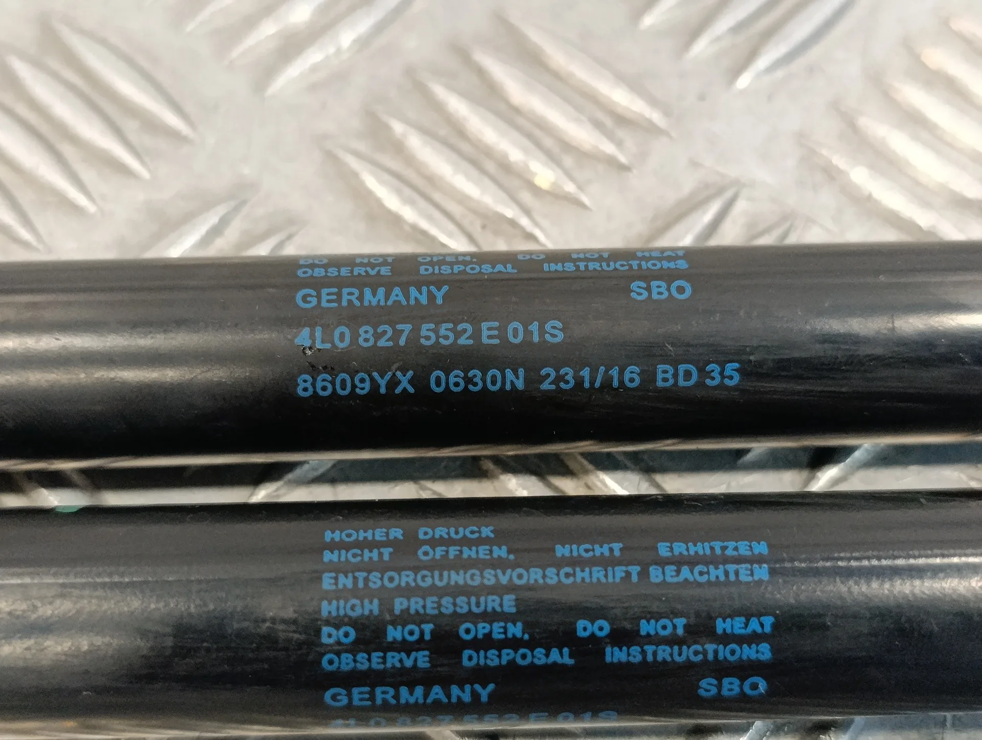 Amortiguadores Maletero / Porton para Audi Q7 (4L)