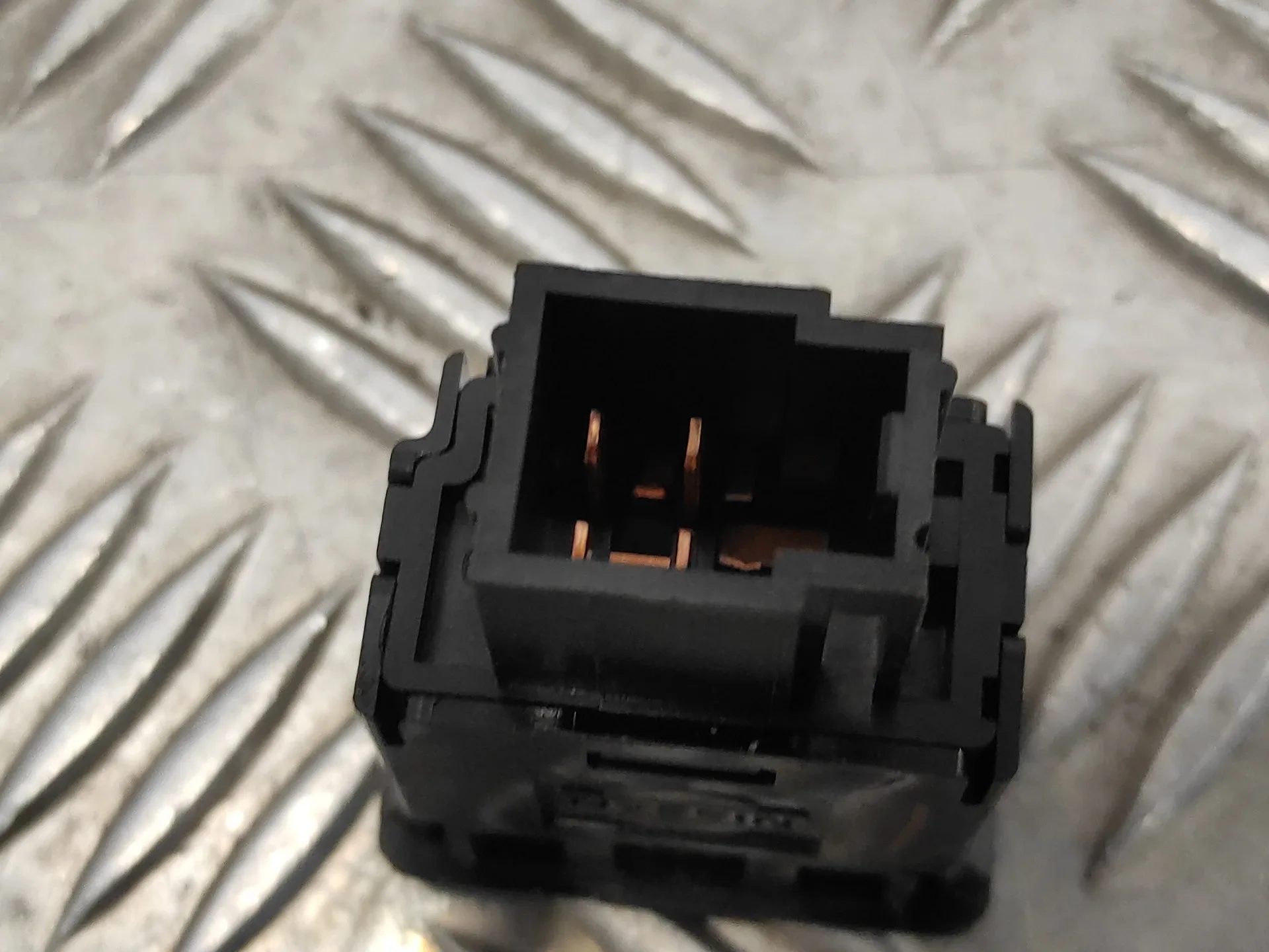 Interruptor para Subaru Impreza G12
