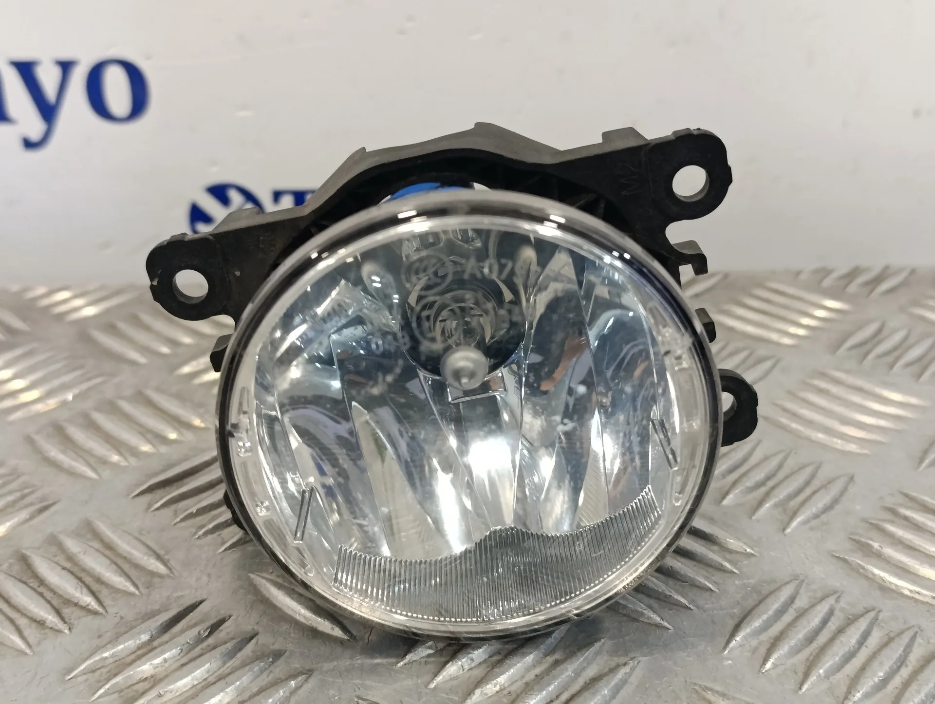 Faro Antiniebla Izquierdo para Renault Clio Iv