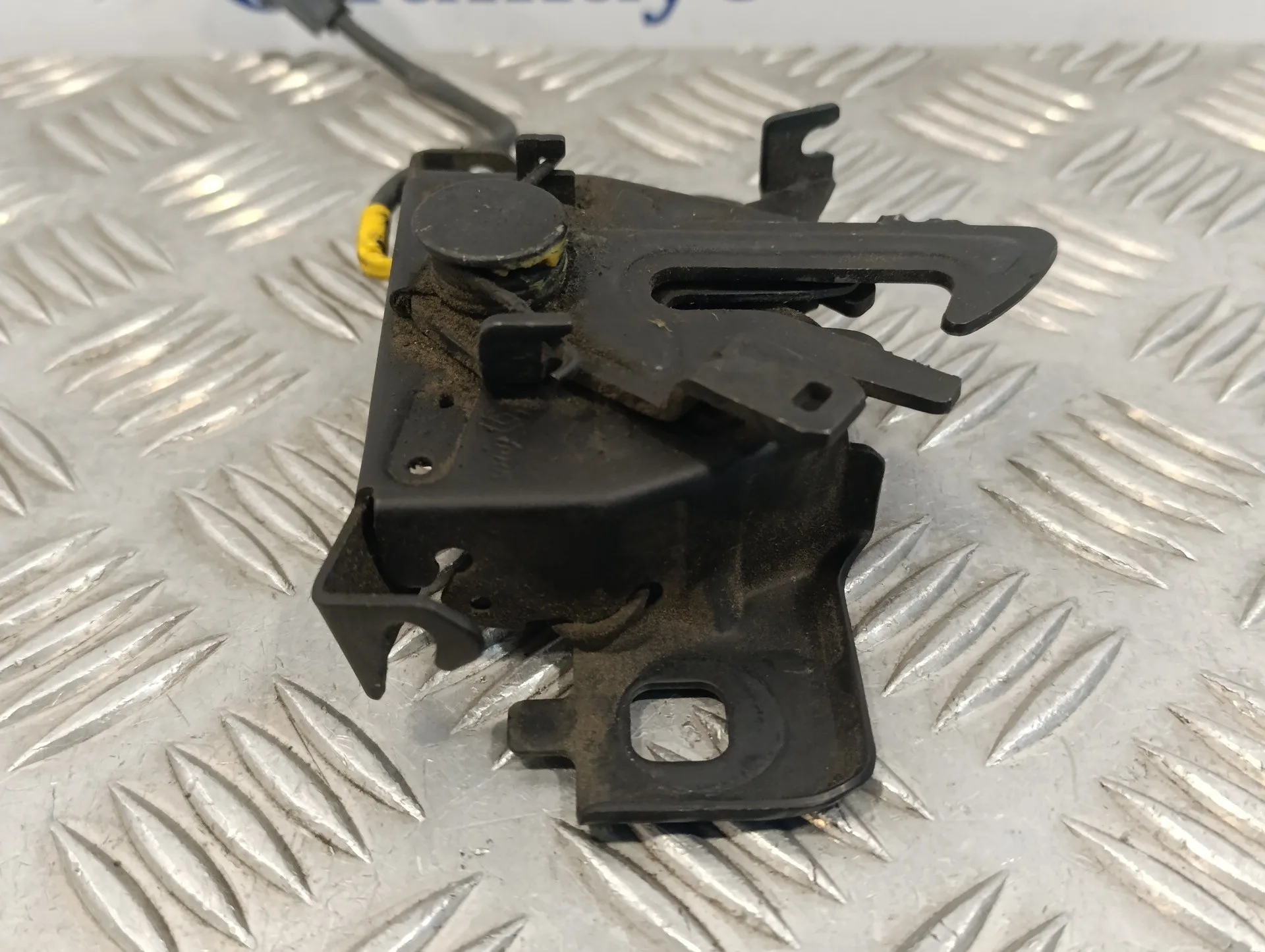 Cerradura Capot para Renault Clio Iv