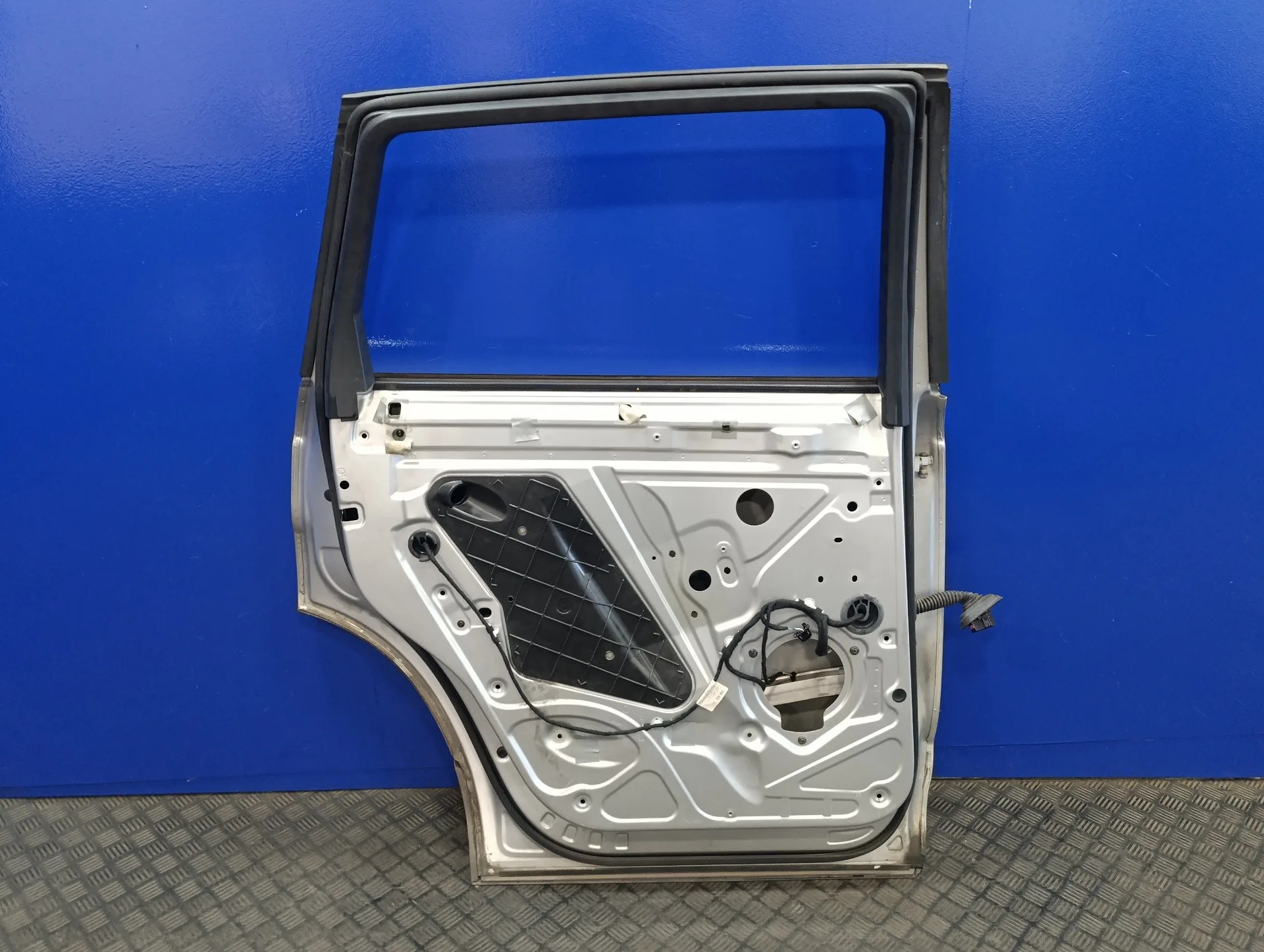Puerta Trasera Izquierda para Audi Q7 (4L)