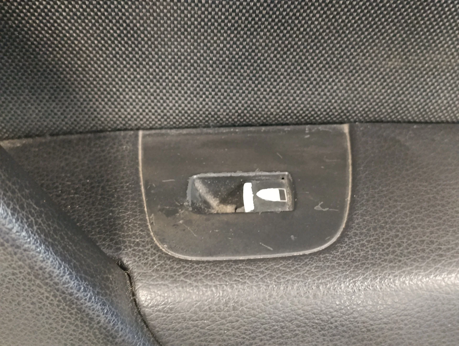 Guarnecido Puerta Delantera Derecha para Audi Q7 (4L)