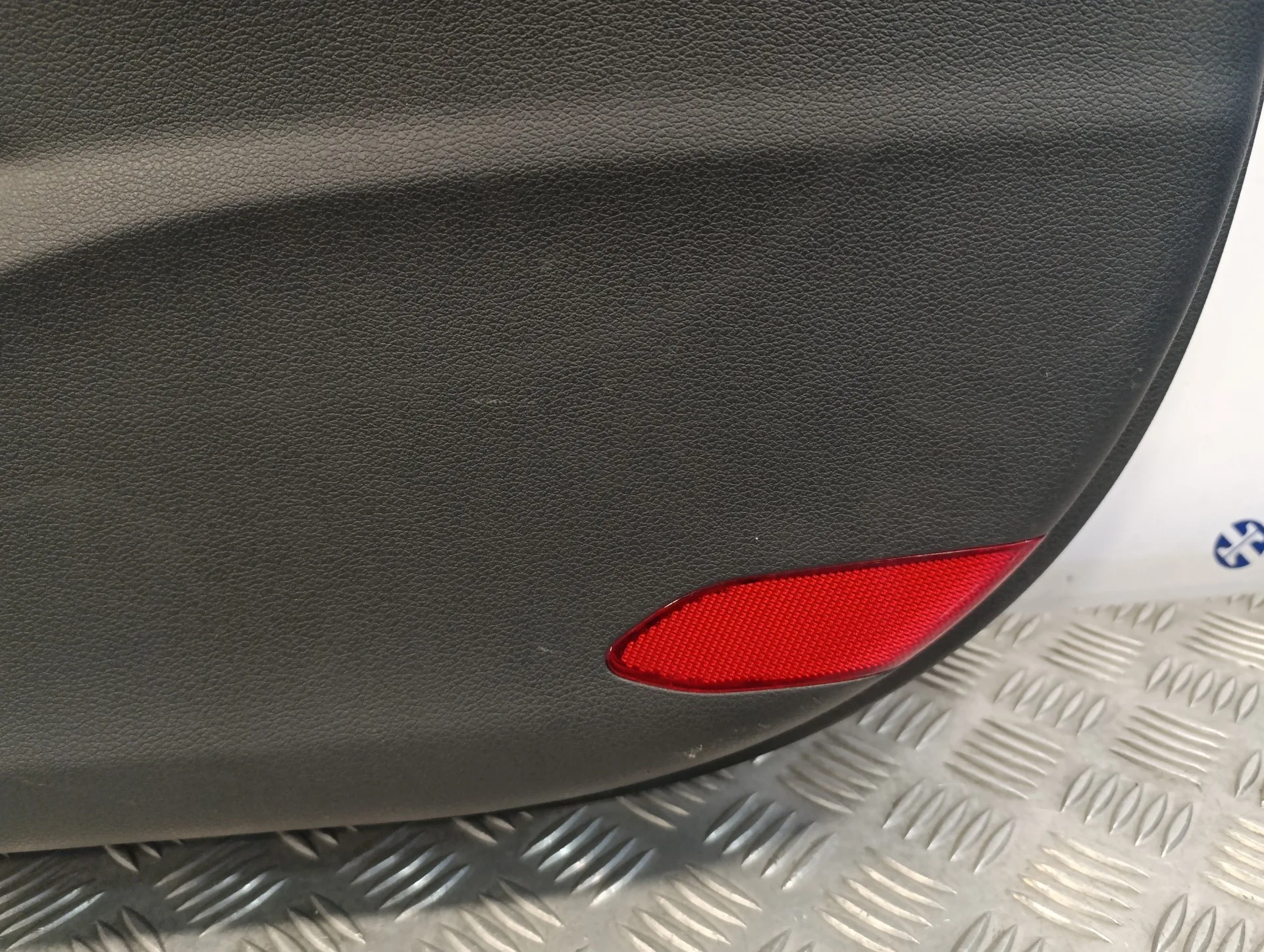 Guarnecido Puerta Delantera Derecha para Hyundai I30 Fastback