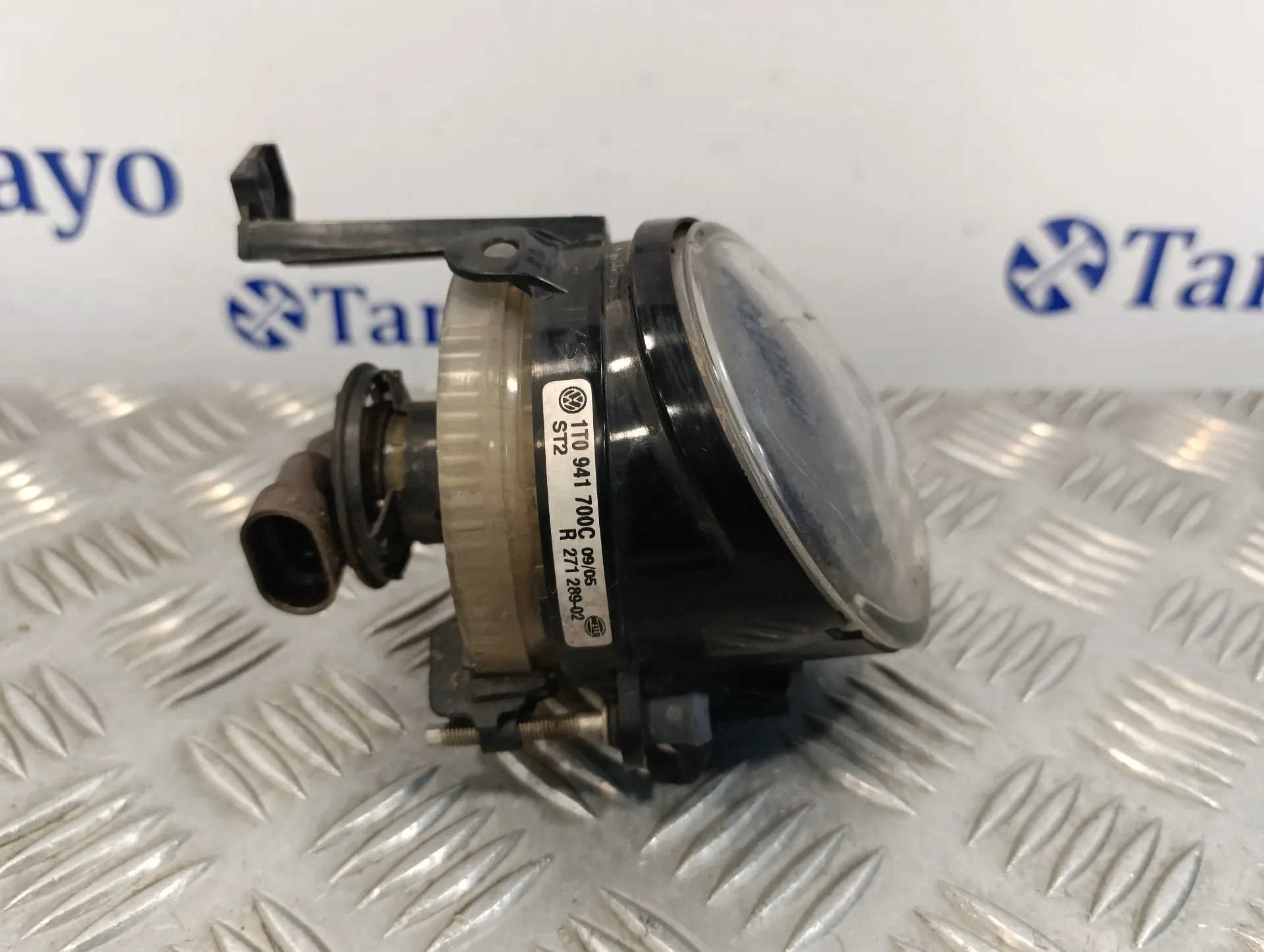 Faro Antiniebla Derecho para Volkswagen Golf Plus (5M1)