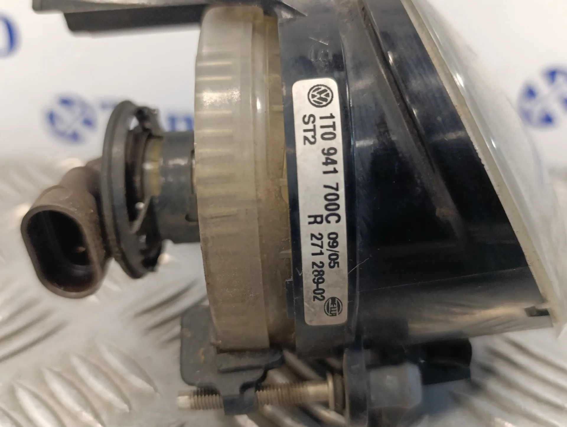 Faro Antiniebla Derecho para Volkswagen Golf Plus (5M1)
