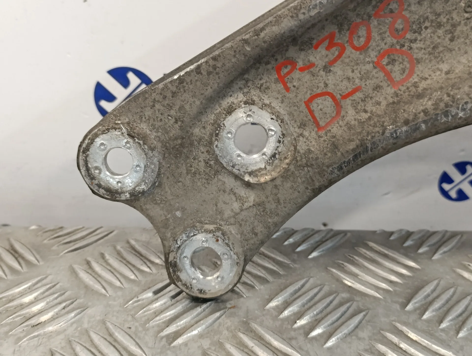 Brazo Suspension Inferior Delantero Derecho para Peugeot 308 Sw