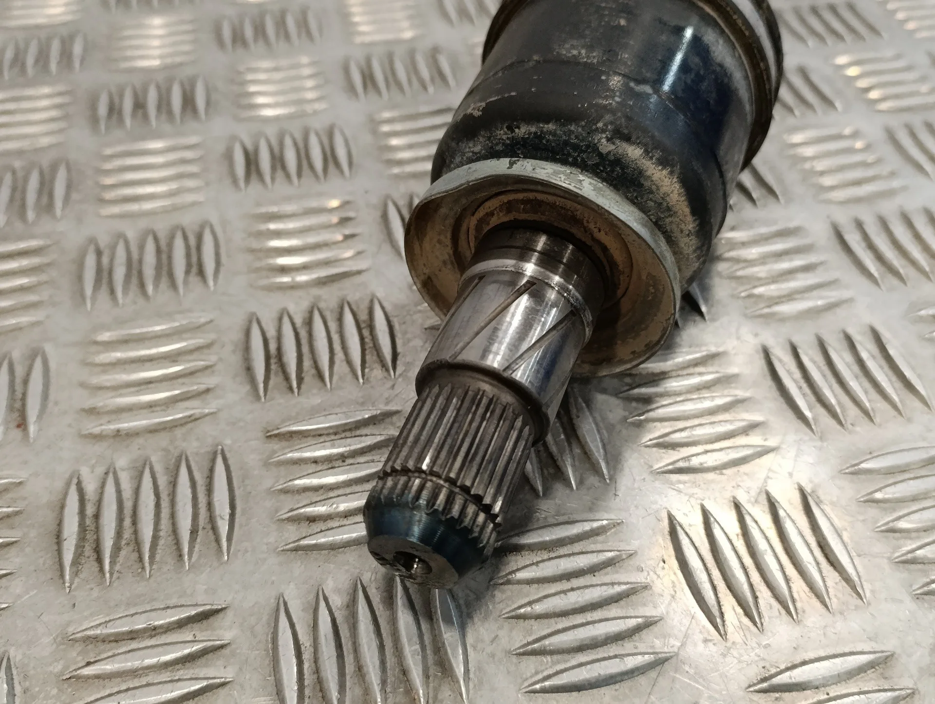Transmision Trasera Derecha para Subaru Impreza G12
