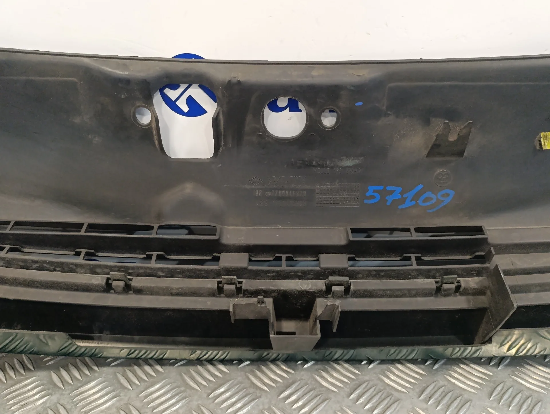 Rejilla Delantera para Renault Clio Ii Fase I (B/Cbo)