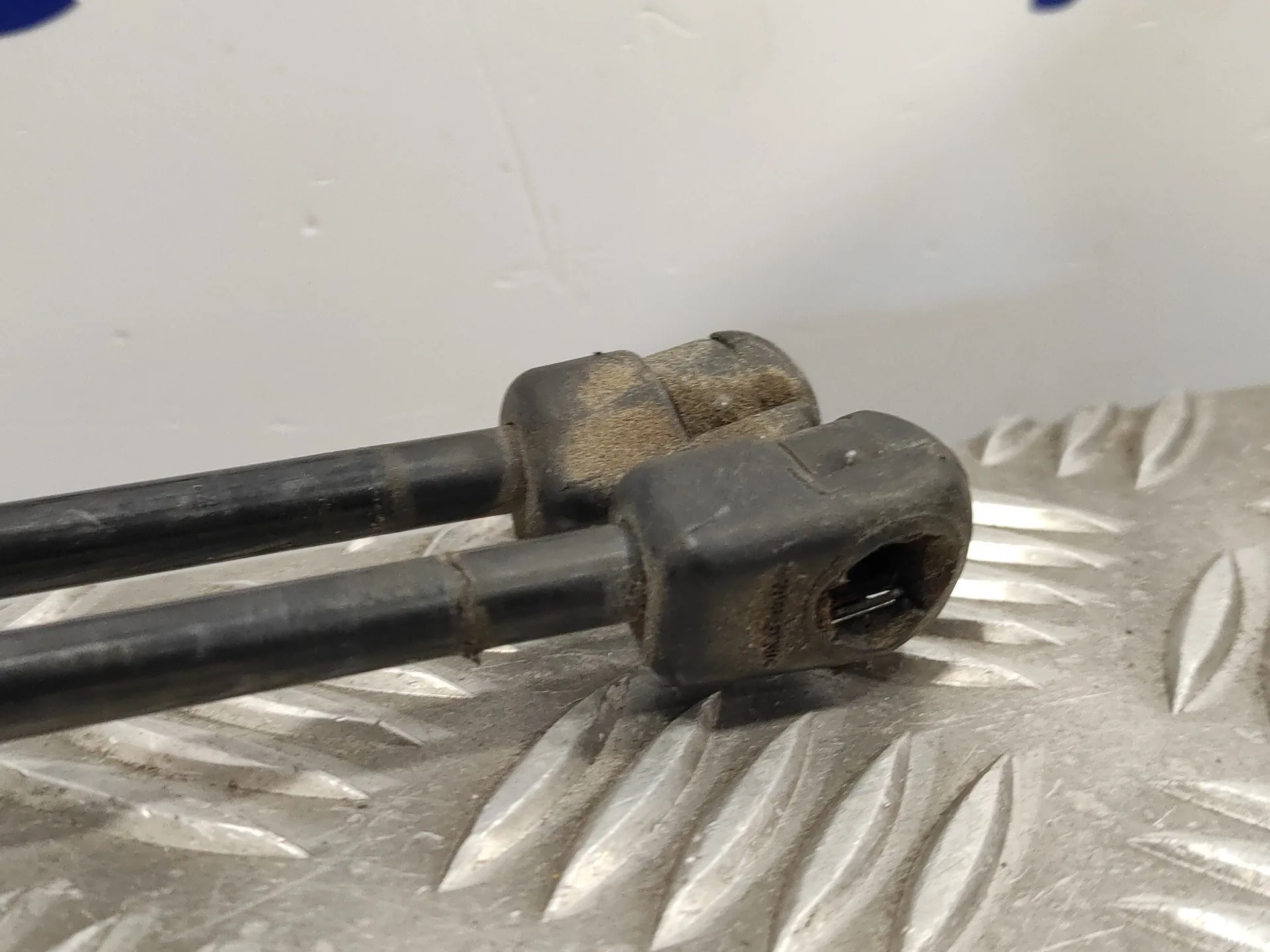 Amortiguadores Maletero / Porton para Hyundai I30 Fastback