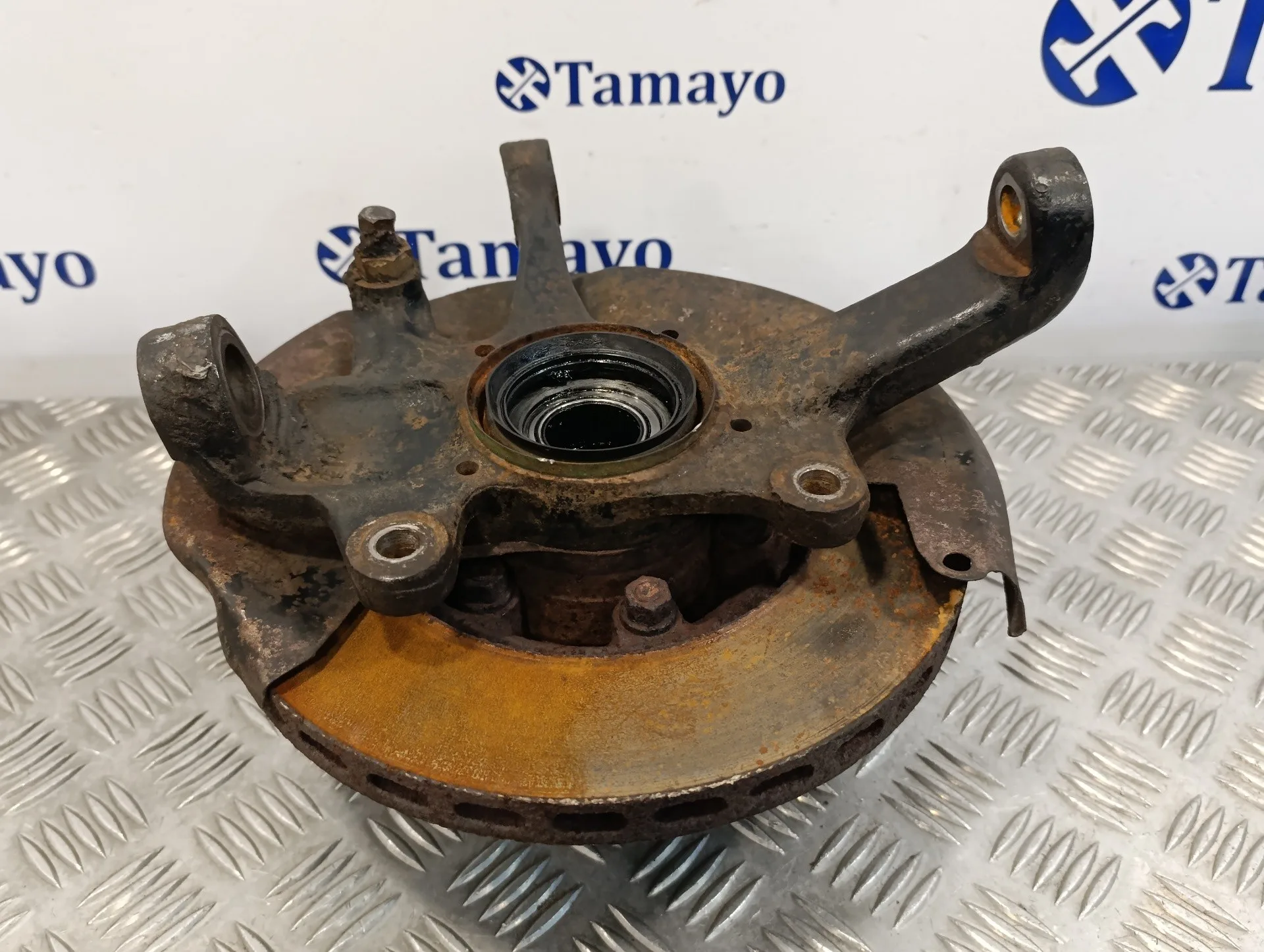 Mangueta Delantera Derecha para Mitsubishi Montero (L040)