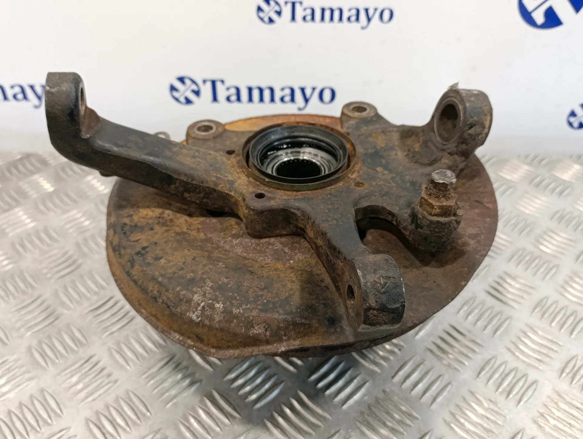 Mangueta Delantera Derecha para Mitsubishi Montero (L040)