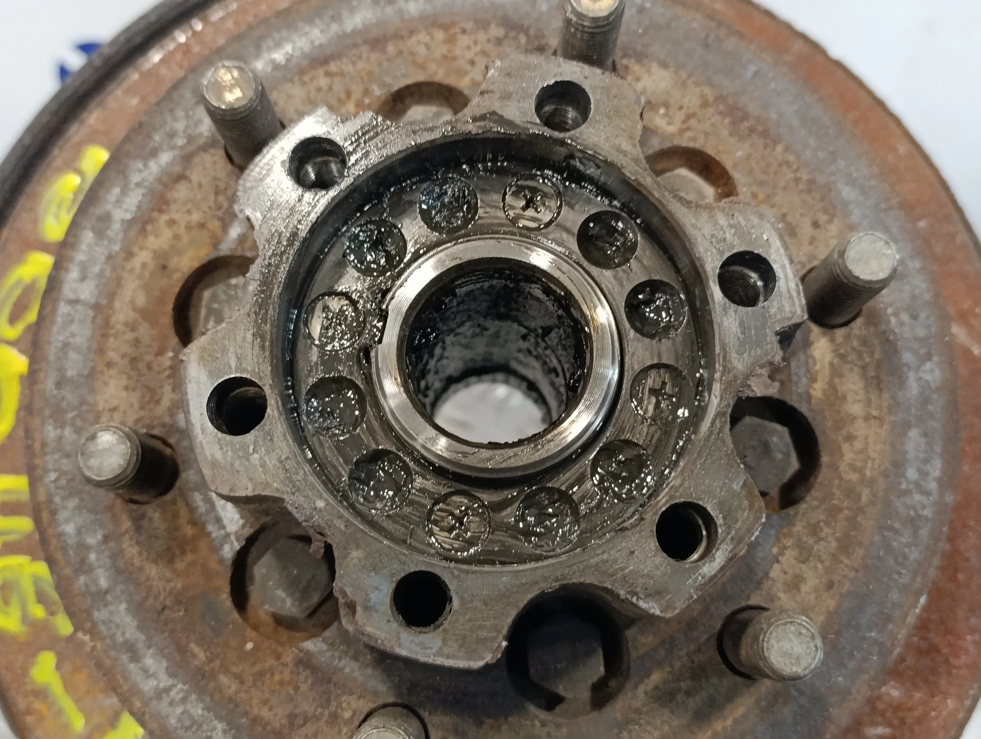 Mangueta Delantera Derecha para Mitsubishi Montero (L040)