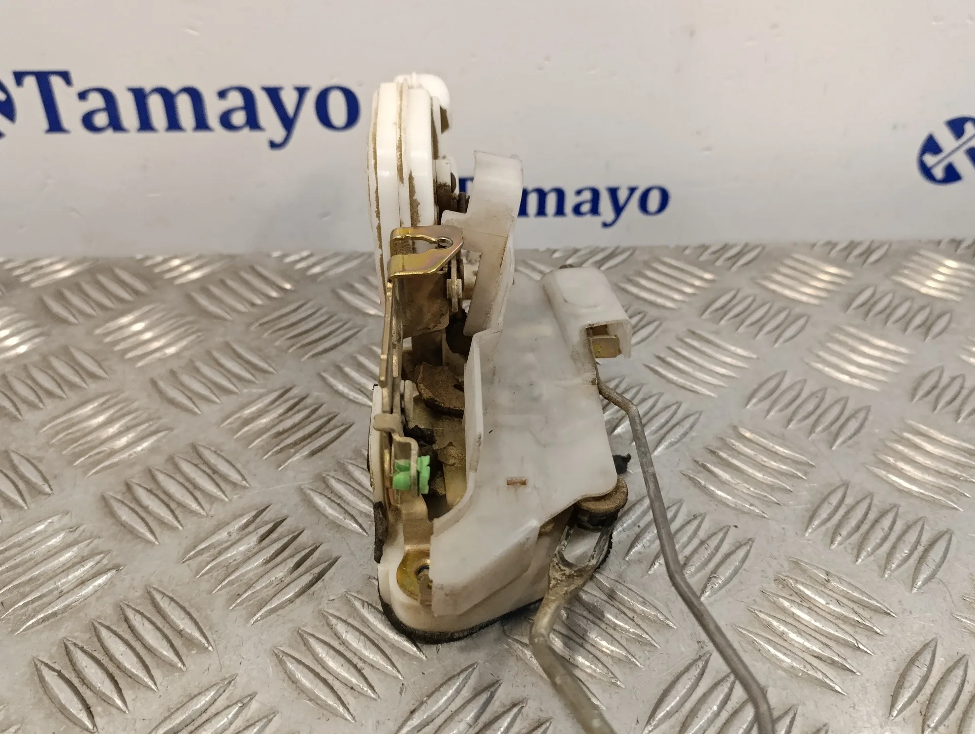 Cerradura Puerta Delantera Derecha para Mitsubishi Montero (V60/V70)