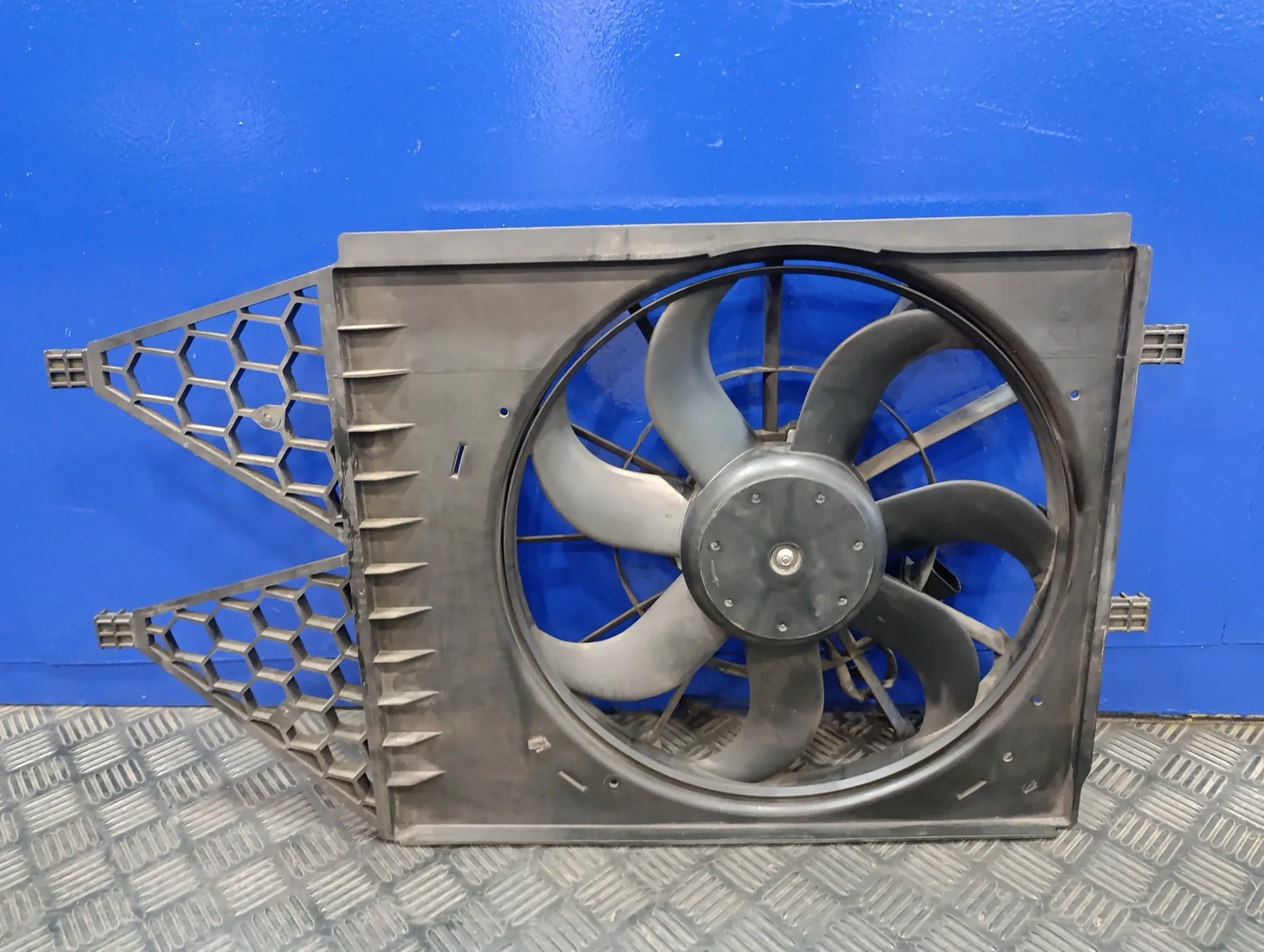 Electroventilador para Seat Toledo (Kg3)