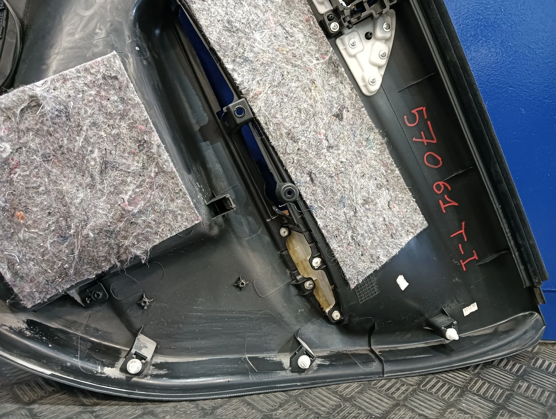 Guarnecido Puerta Trasera Izquierda para Subaru Impreza G12