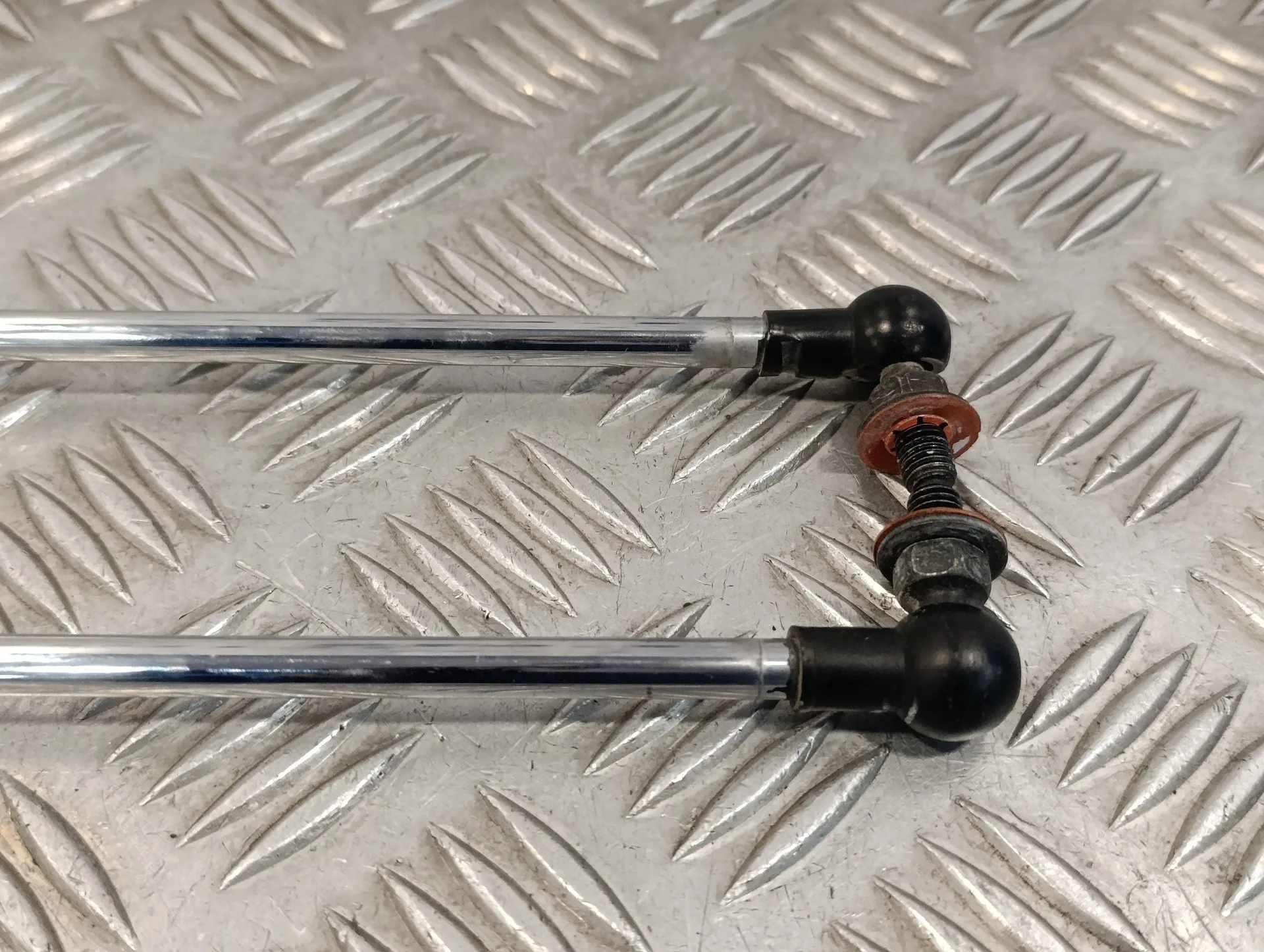 Amortiguadores Maletero / Porton para Subaru Impreza G12