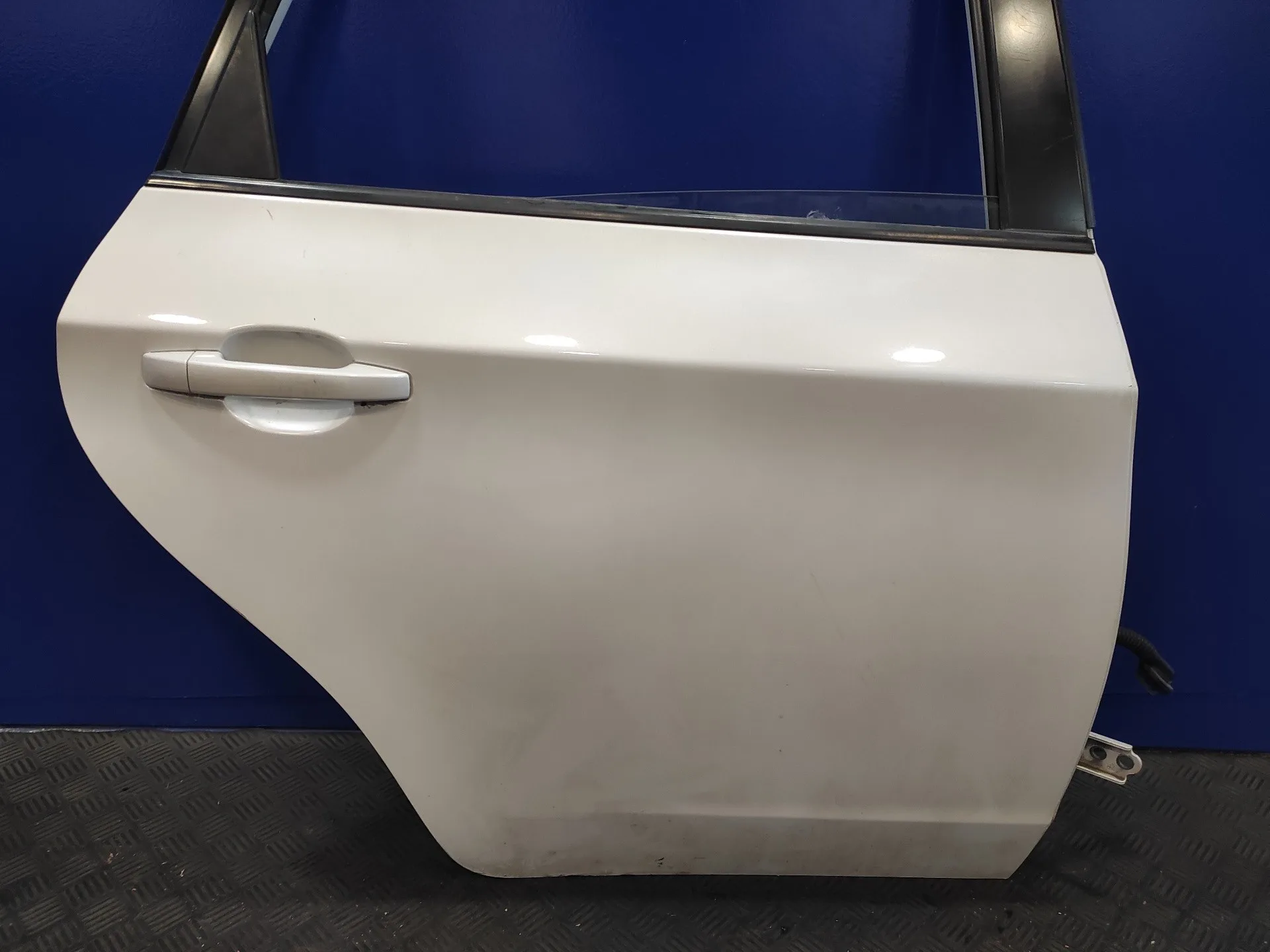 Puerta Trasera Derecha para Subaru Impreza G12