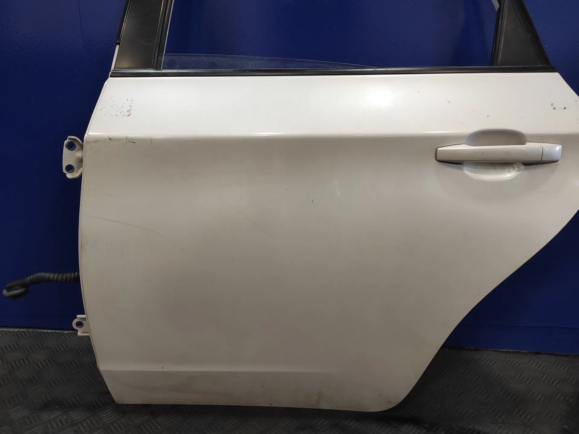 Puerta Trasera Izquierda para Subaru Impreza G12