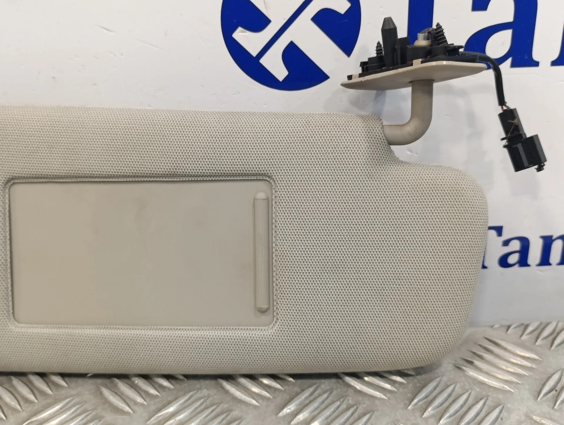 Parasol Derecho para Audi Q7 (4L)