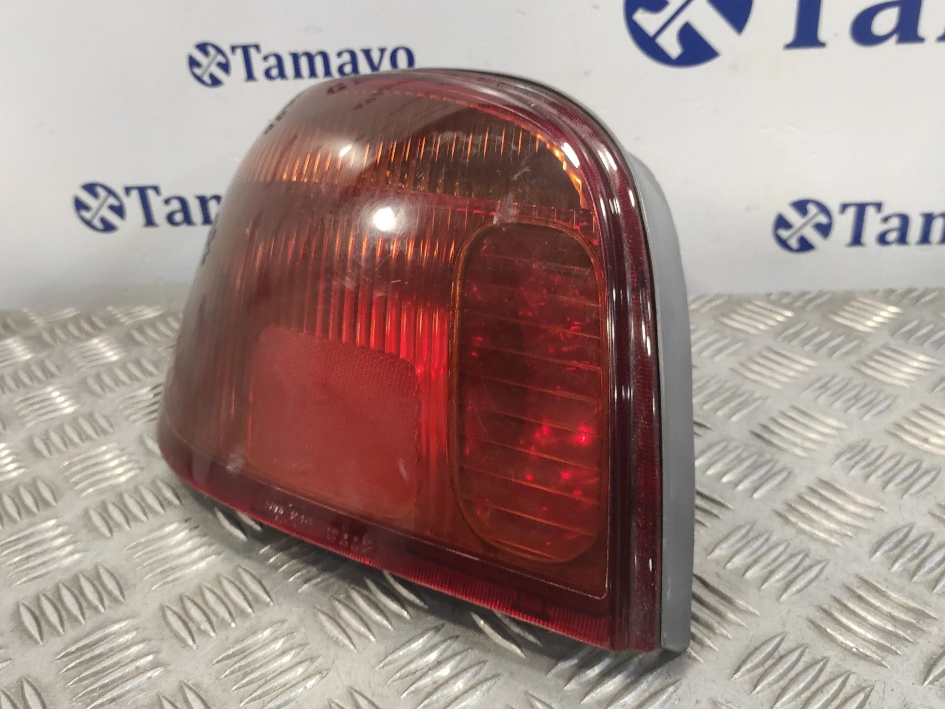 Piloto Trasero Izquierdo para Toyota Yaris (Ncp1/Nlp1/Scp1)