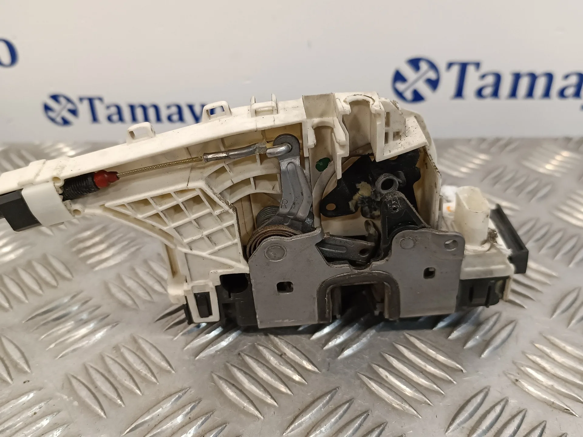 Cerradura Puerta Delantera Derecha para Mercedes-Benz Sprinterii Caja Abierta (Desde 01.06)