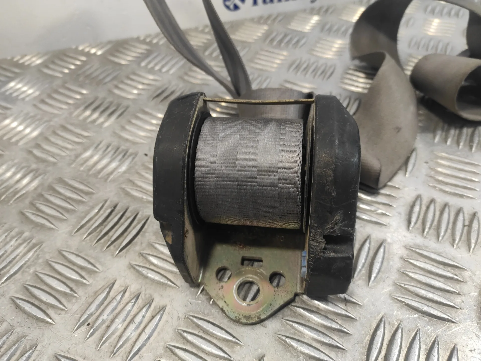 Cinturon Seguridad Delantero Derecho para Nissan Trade