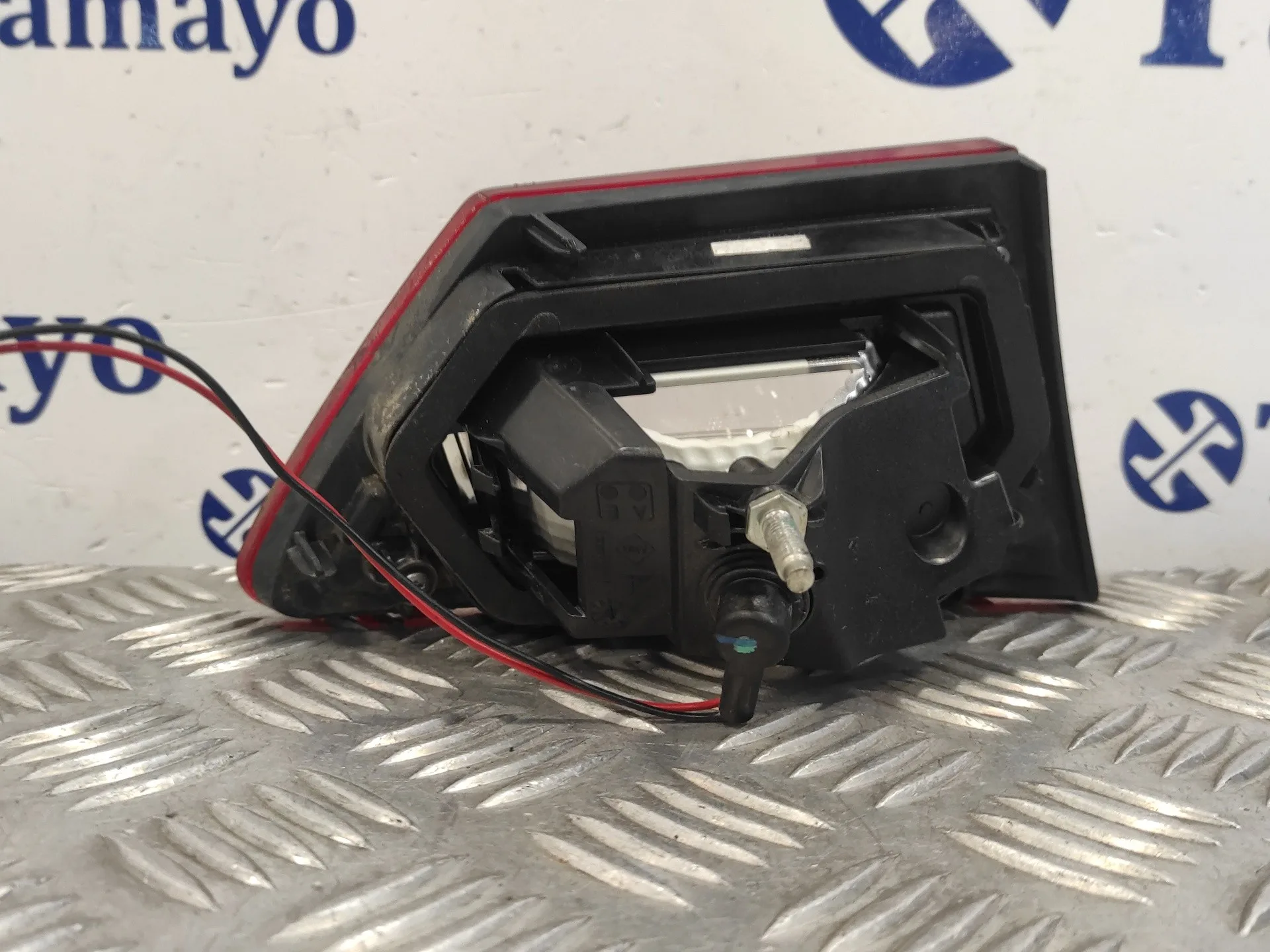 Piloto Trasero Derecho Interior para Renault Clio Iv