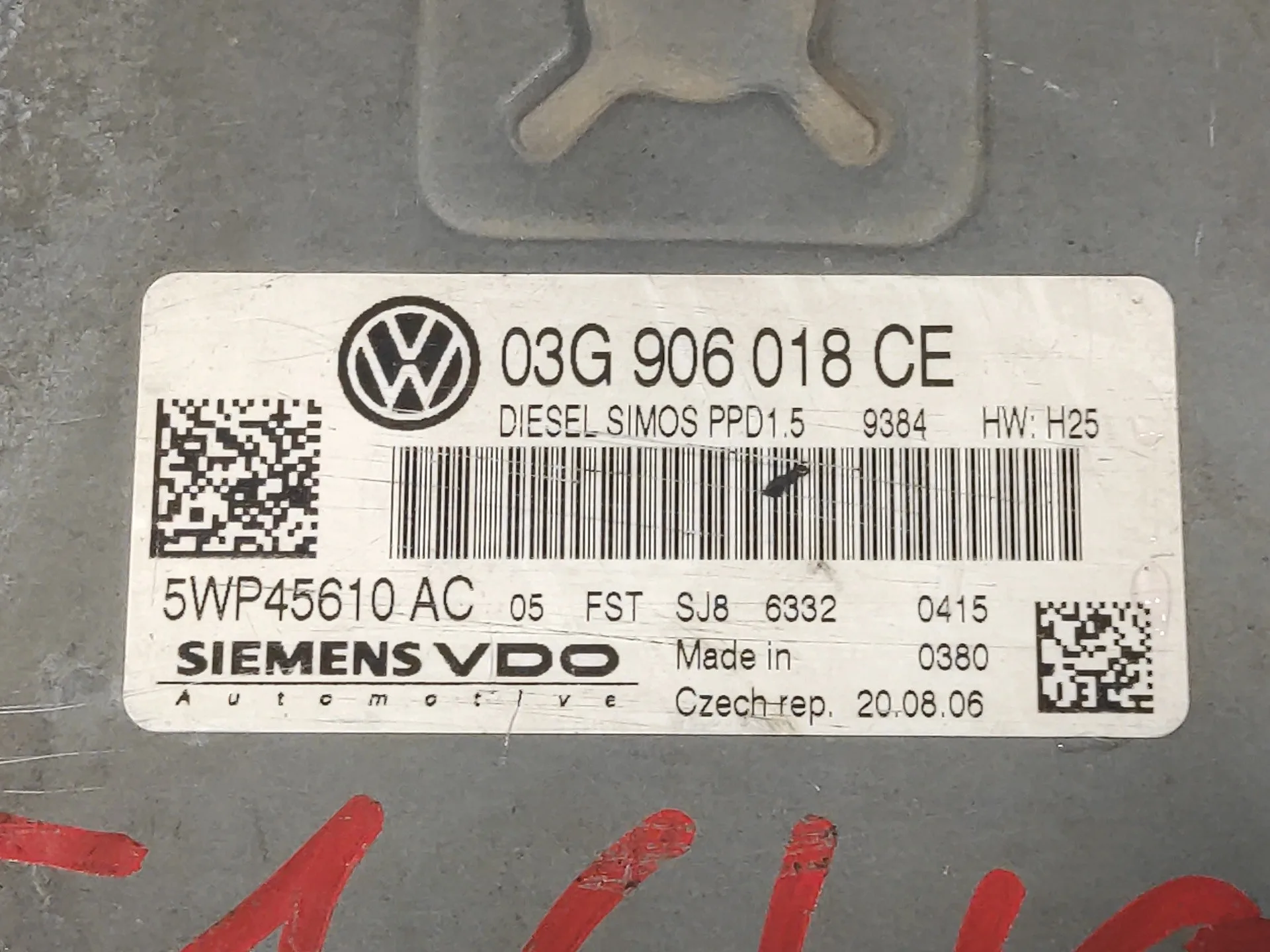 Centralita Motor Uce para Volkswagen Passat Variant (3C5)