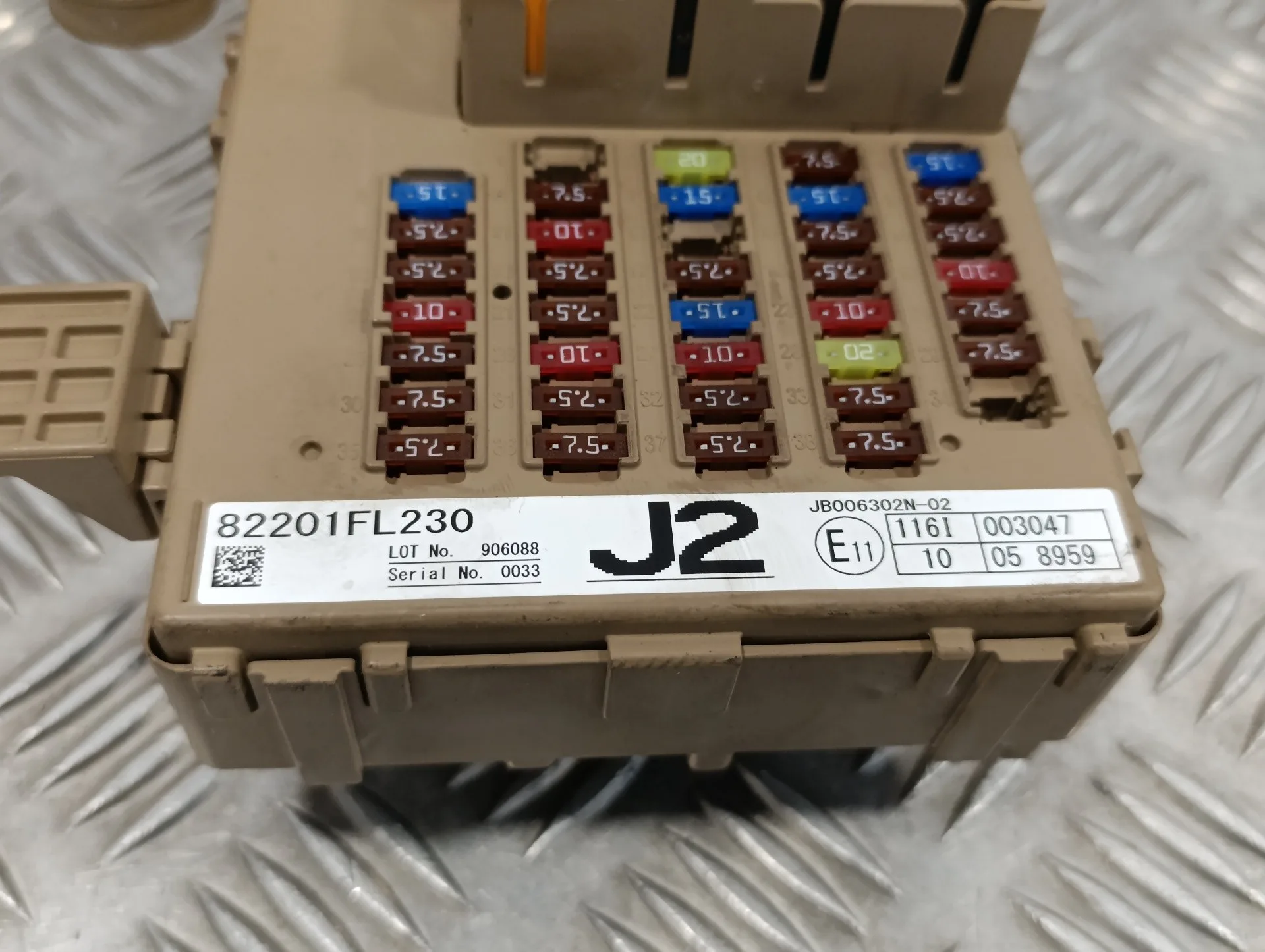 Caja Reles / Fusibles para Subaru Xv (G5)