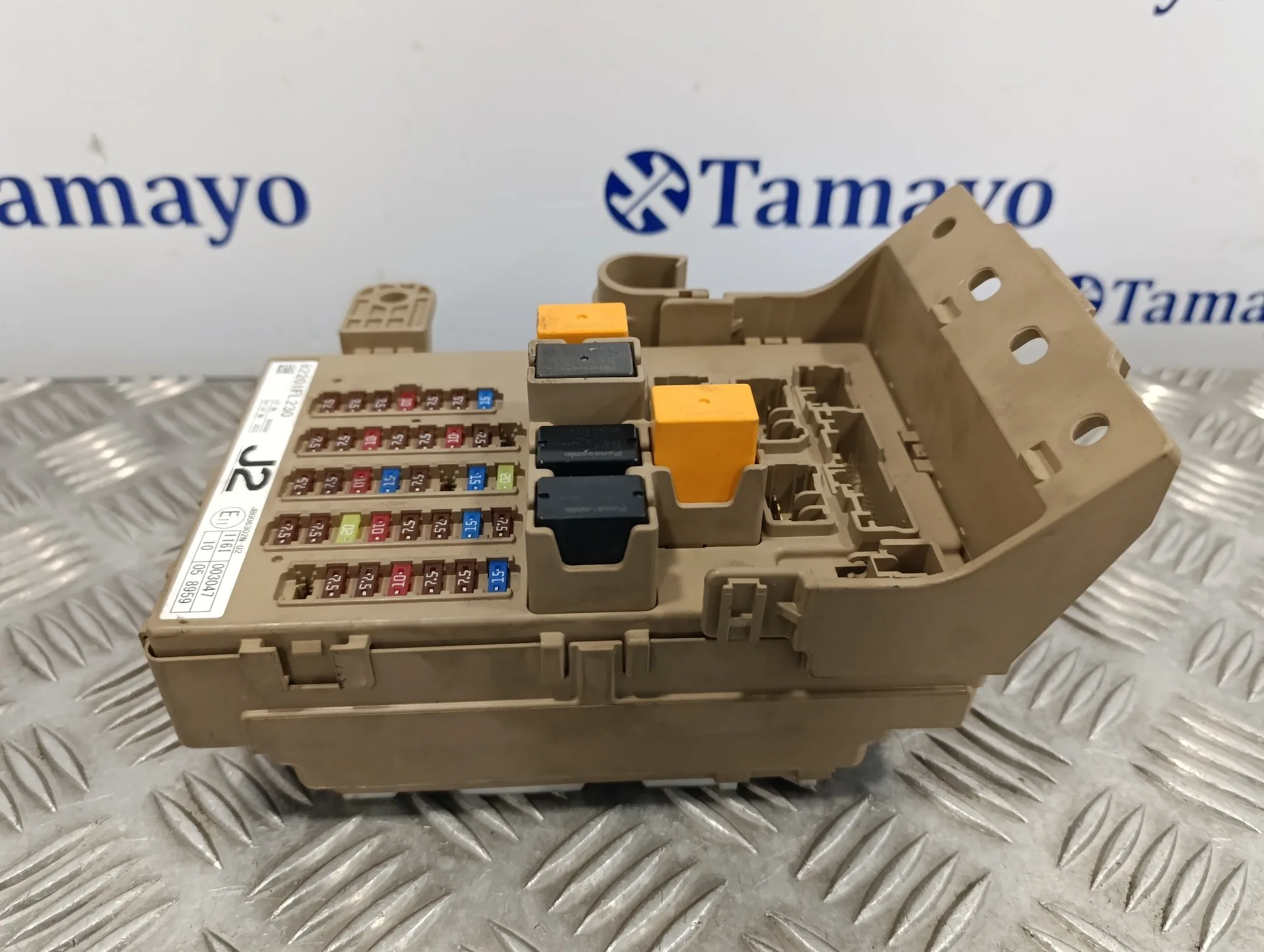 Caja Reles / Fusibles para Subaru Xv (G5)