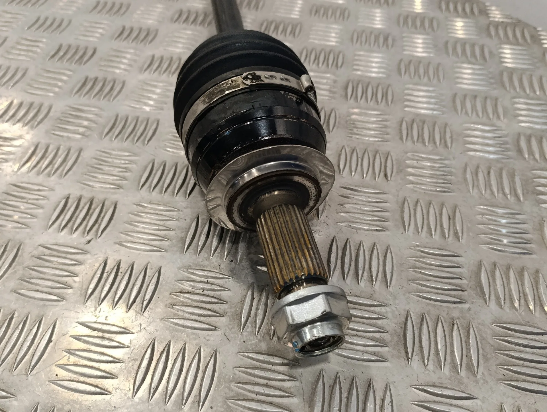 Transmision Delantera Izquierda para Subaru Xv (G5)