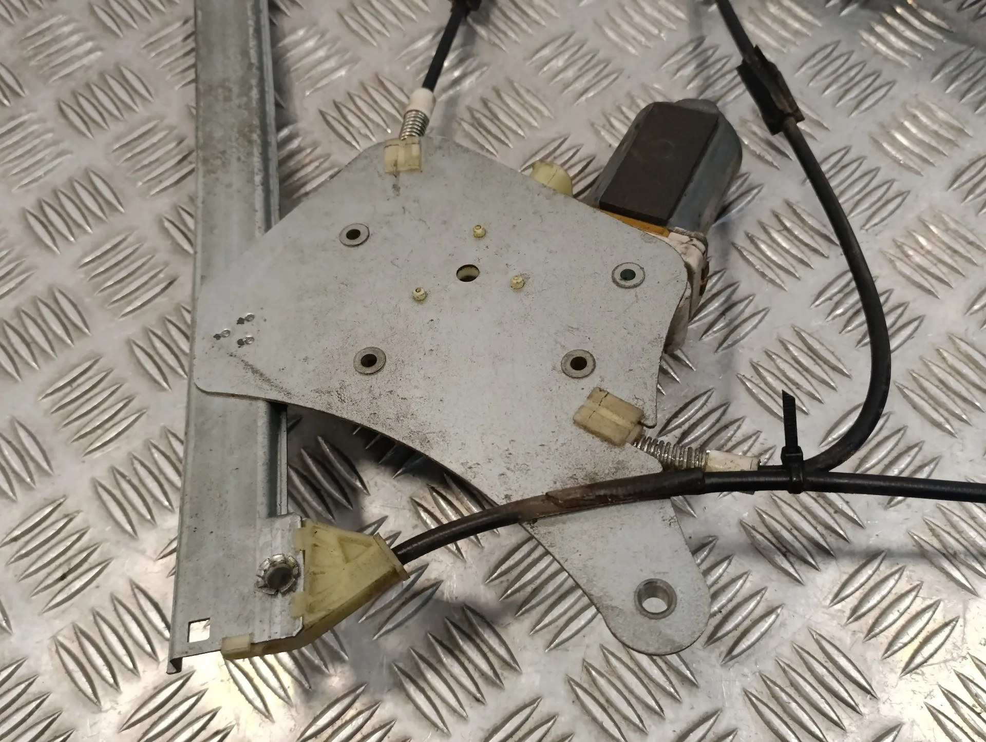 Elevalunas Delantero Izquierdo para Bmw Serie 5 Berlina (E39)