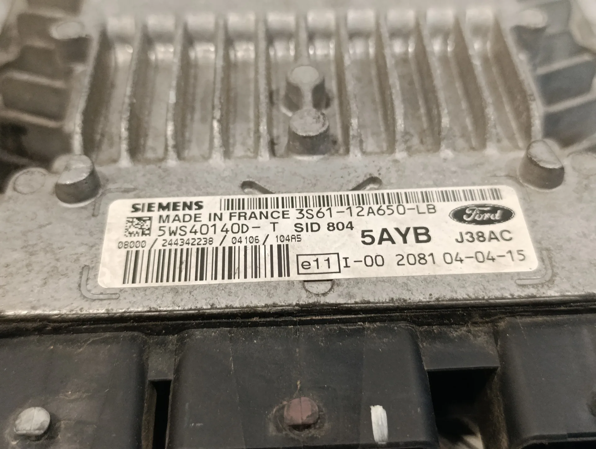 Centralita Motor Uce para Ford Fusion (Cbk)