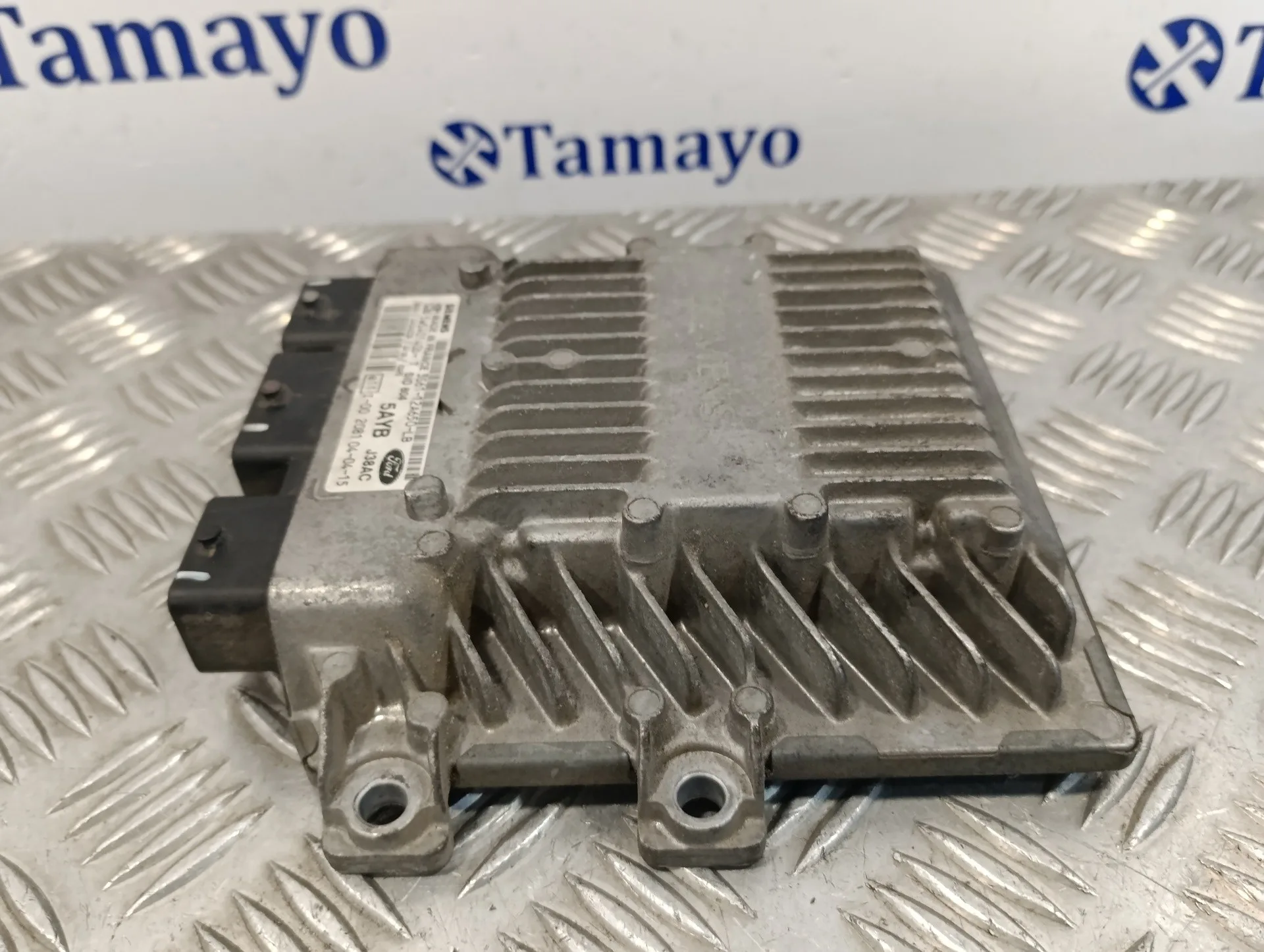 Centralita Motor Uce para Ford Fusion (Cbk)