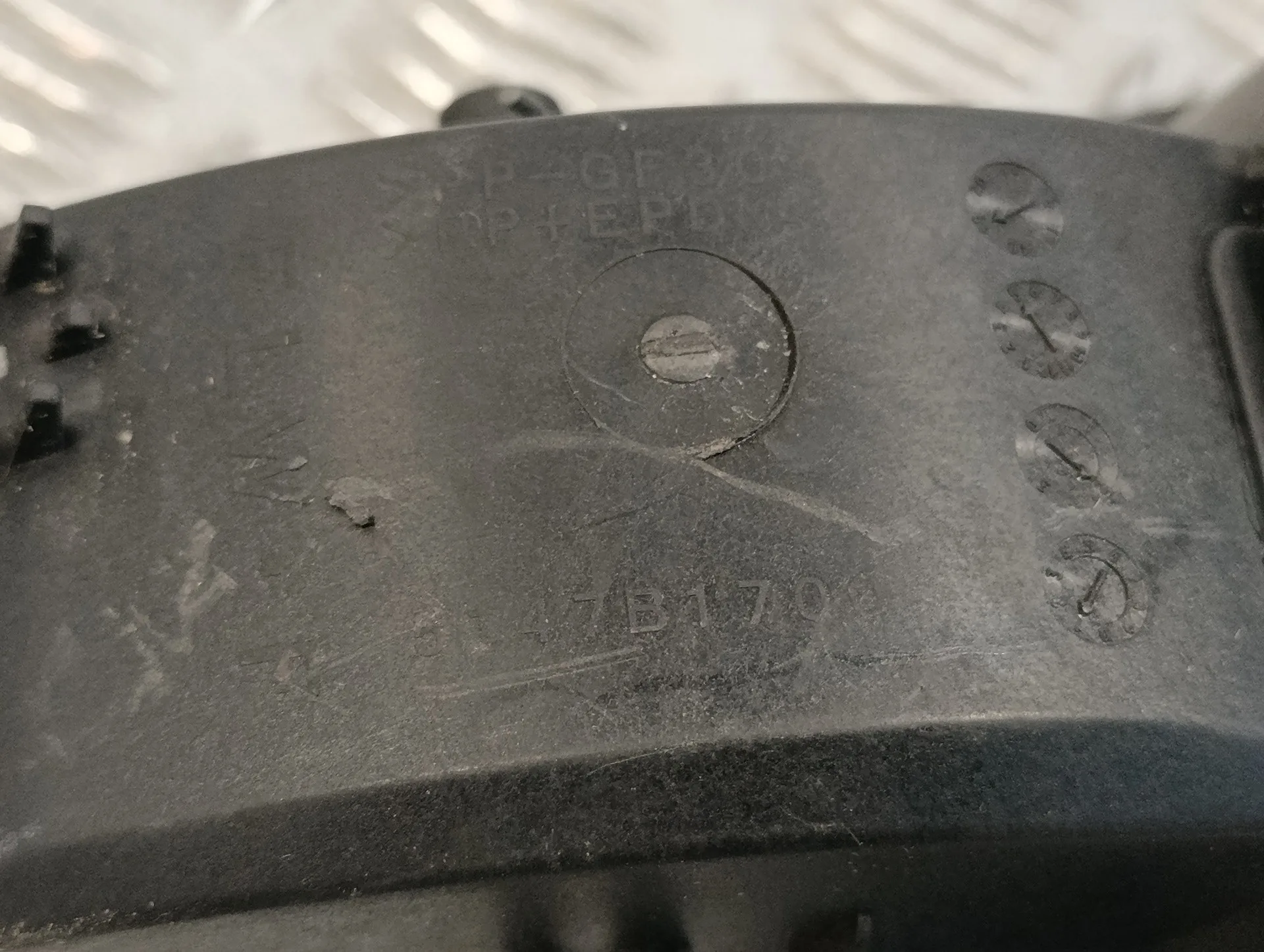 Tapa Exterior Combustible para Subaru Xv (G5)