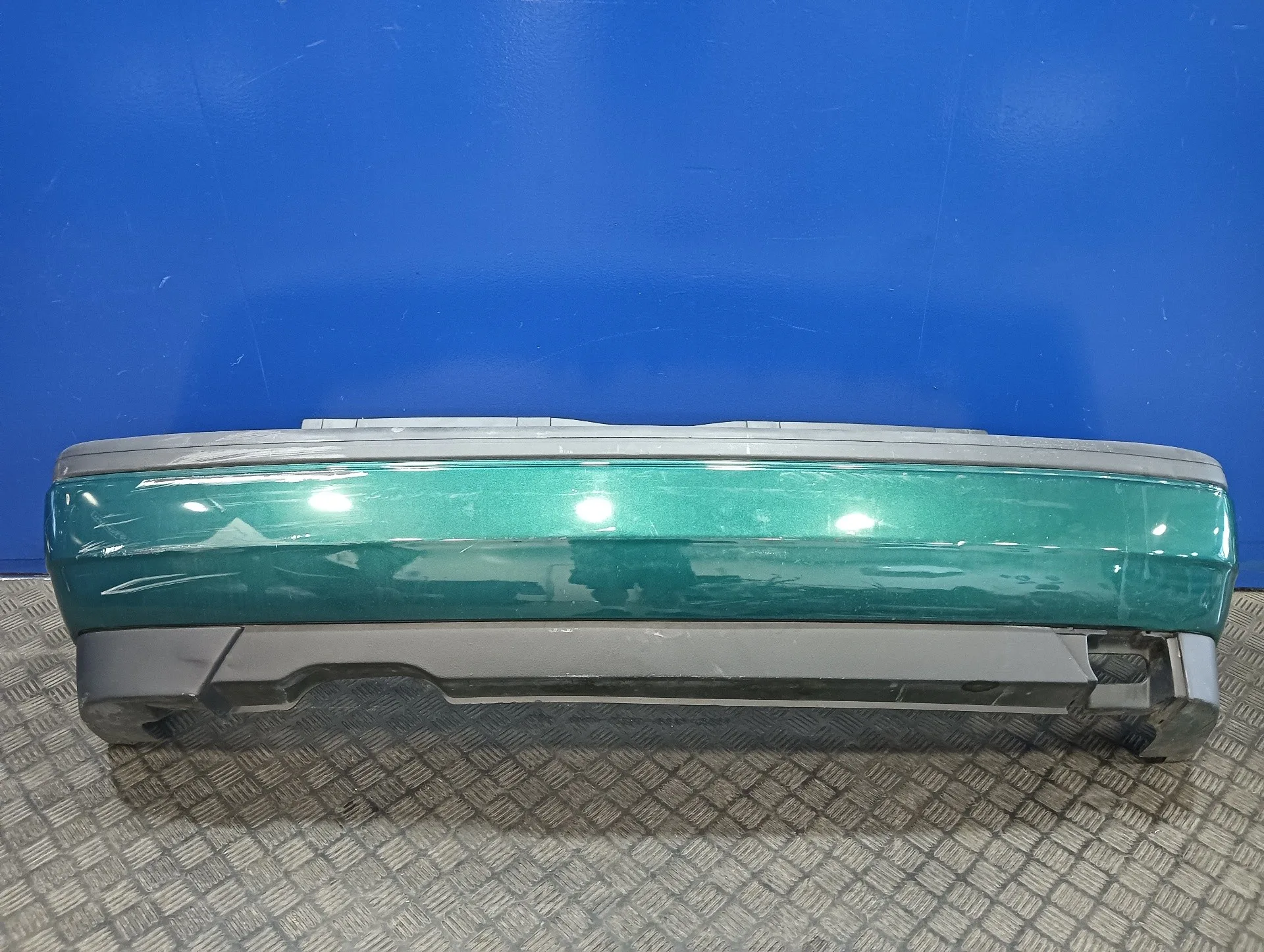 Paragolpes Trasero para Volkswagen Golf Iii Berlina (1H1)