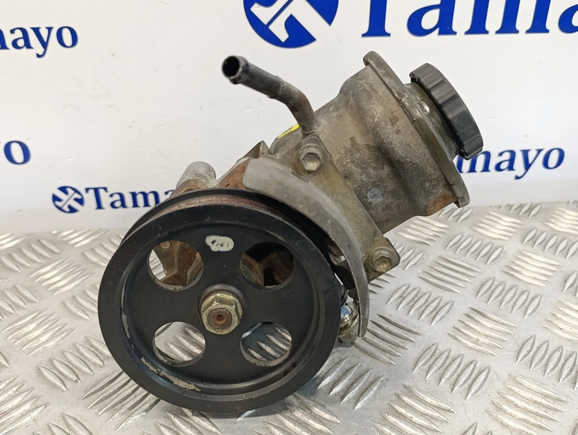 Bomba Direccion para Toyota Avensis Verso (M20)