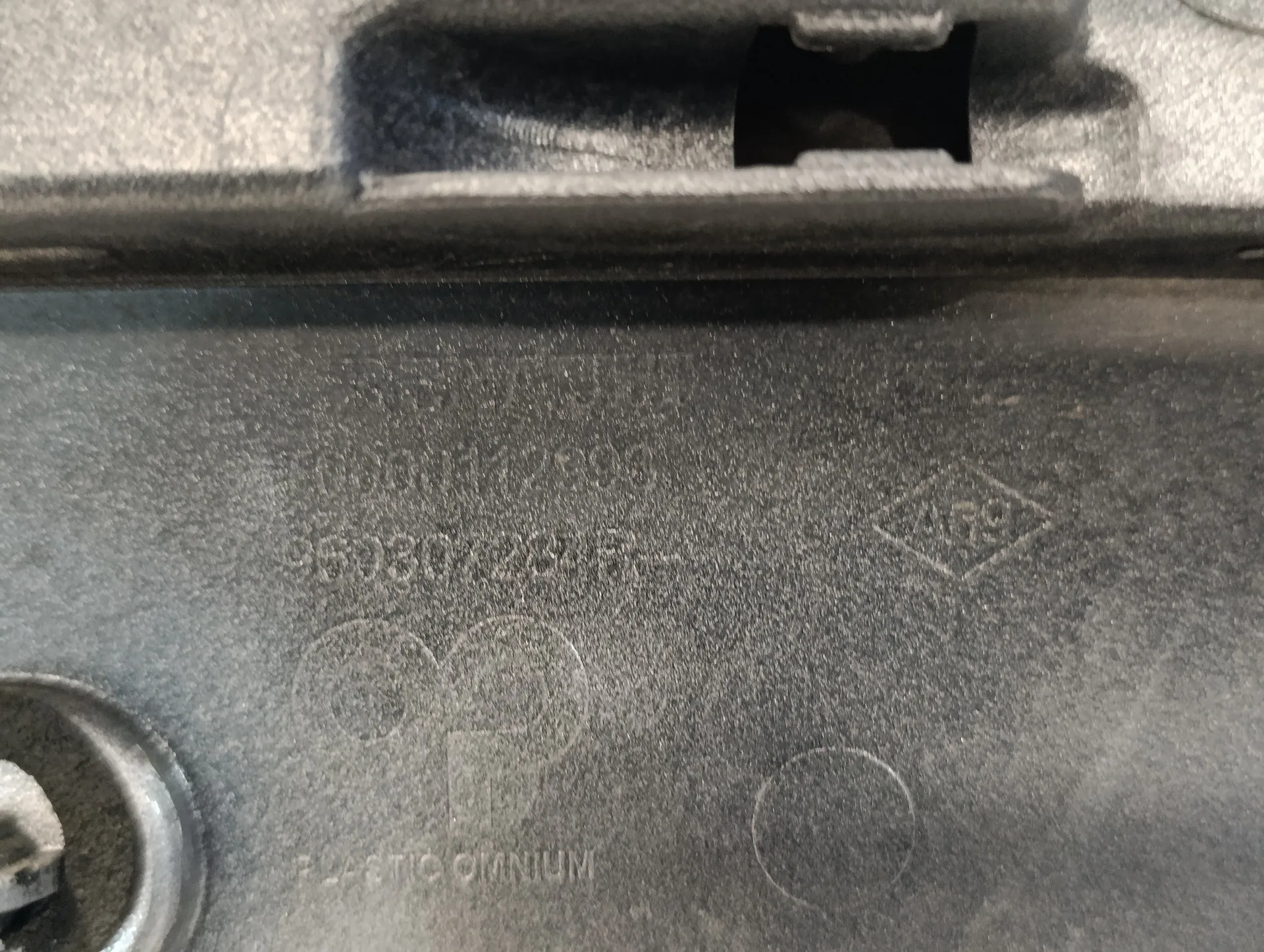 Aleron Trasero para Renault Clio Iv